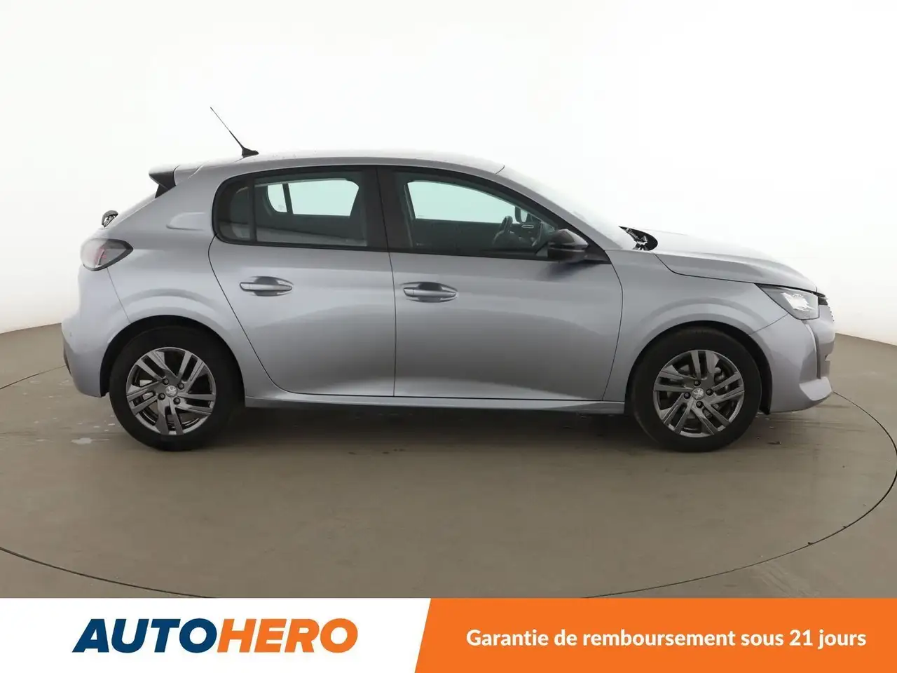 Peugeot 208 208 — photo 7