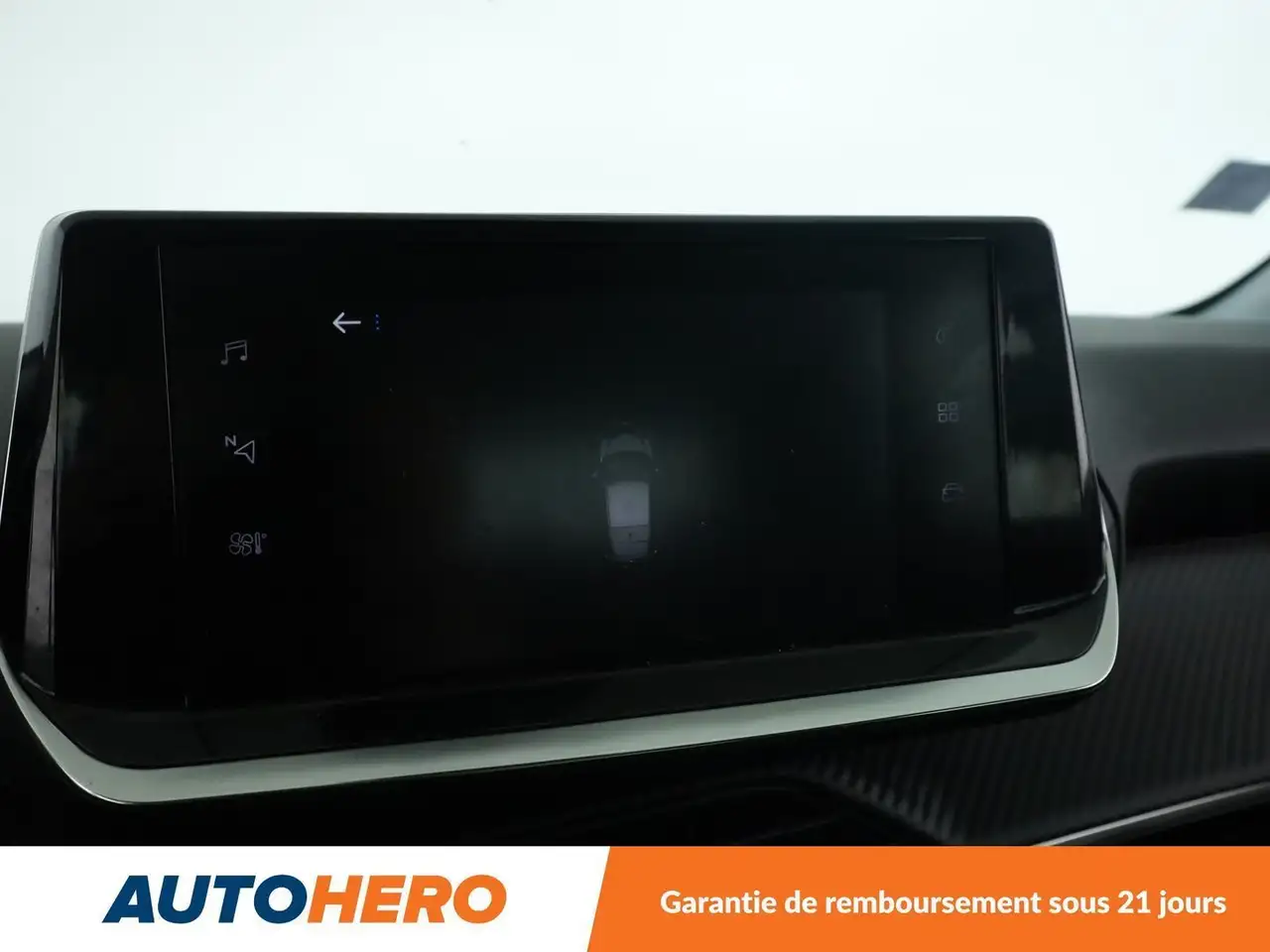 Peugeot 208 208 — photo 24
