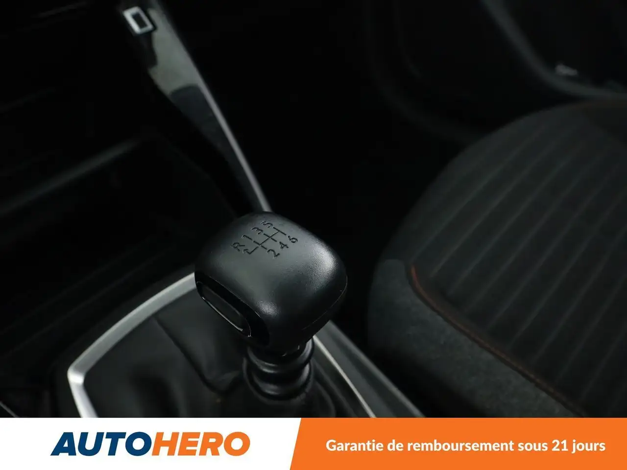 Peugeot 208 208 — photo 26
