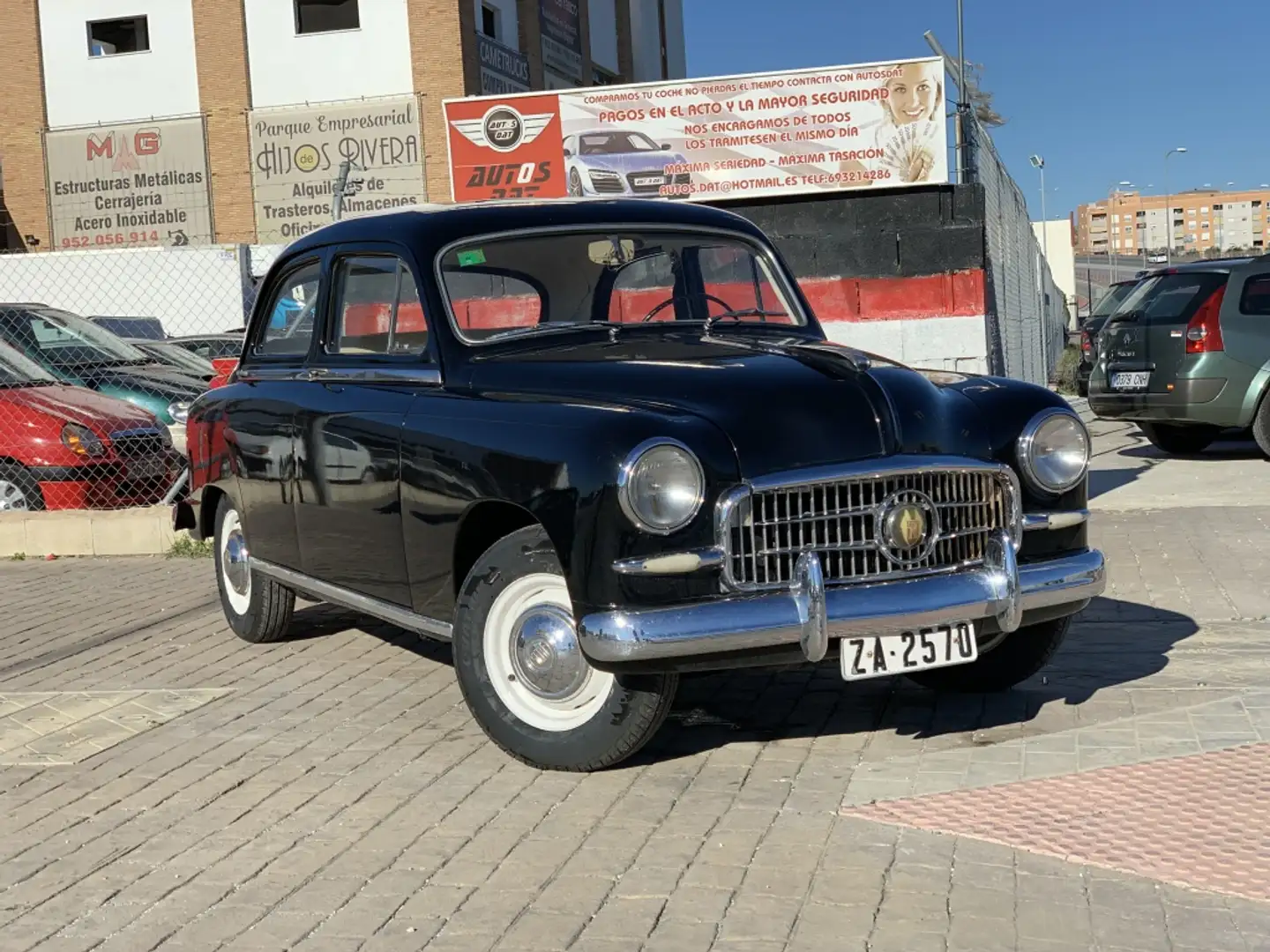 SEAT 1400 B Negro - 1