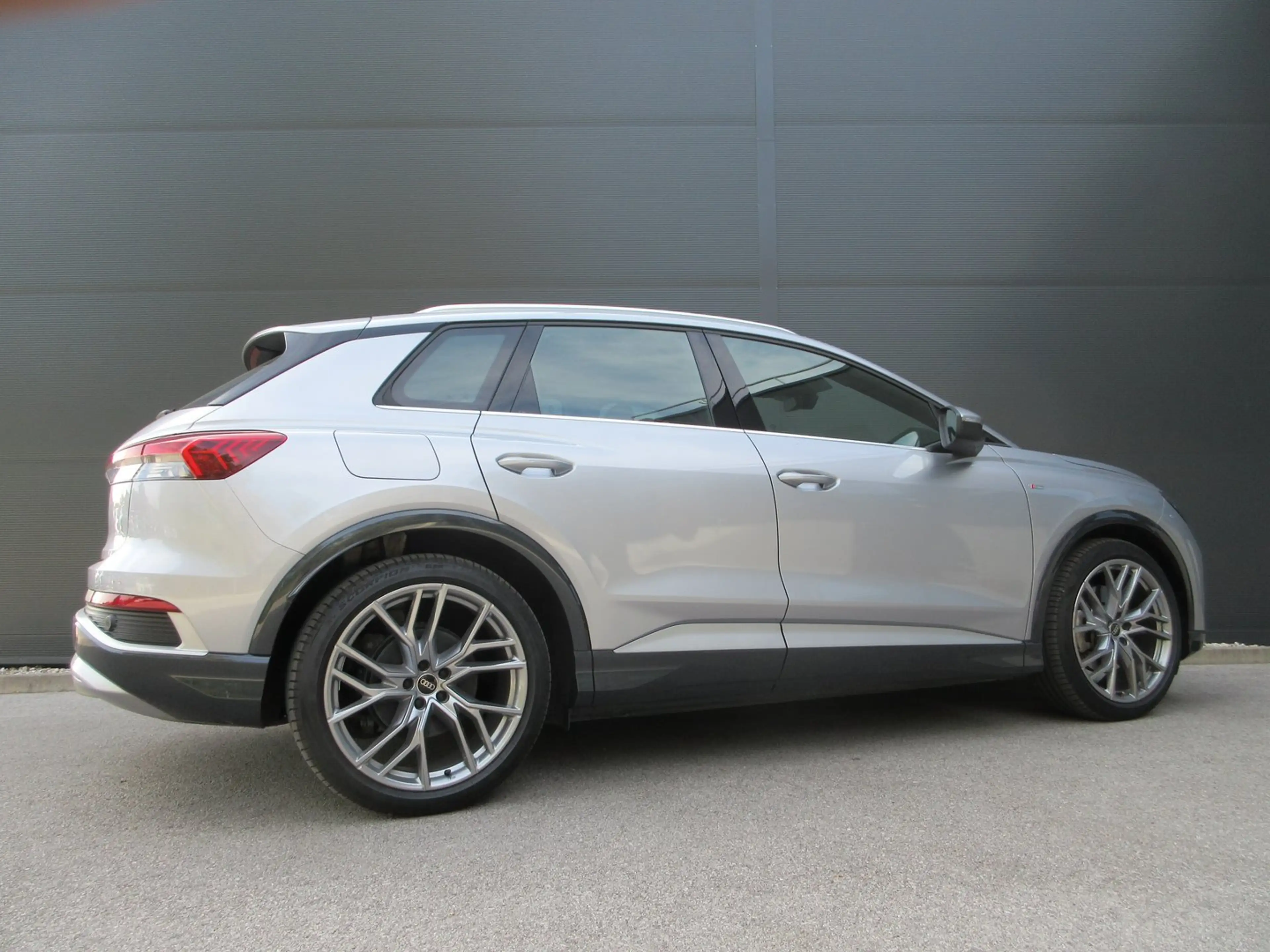 Audi Q4 e-tron Audi Q4 45 e-tron — photo 9