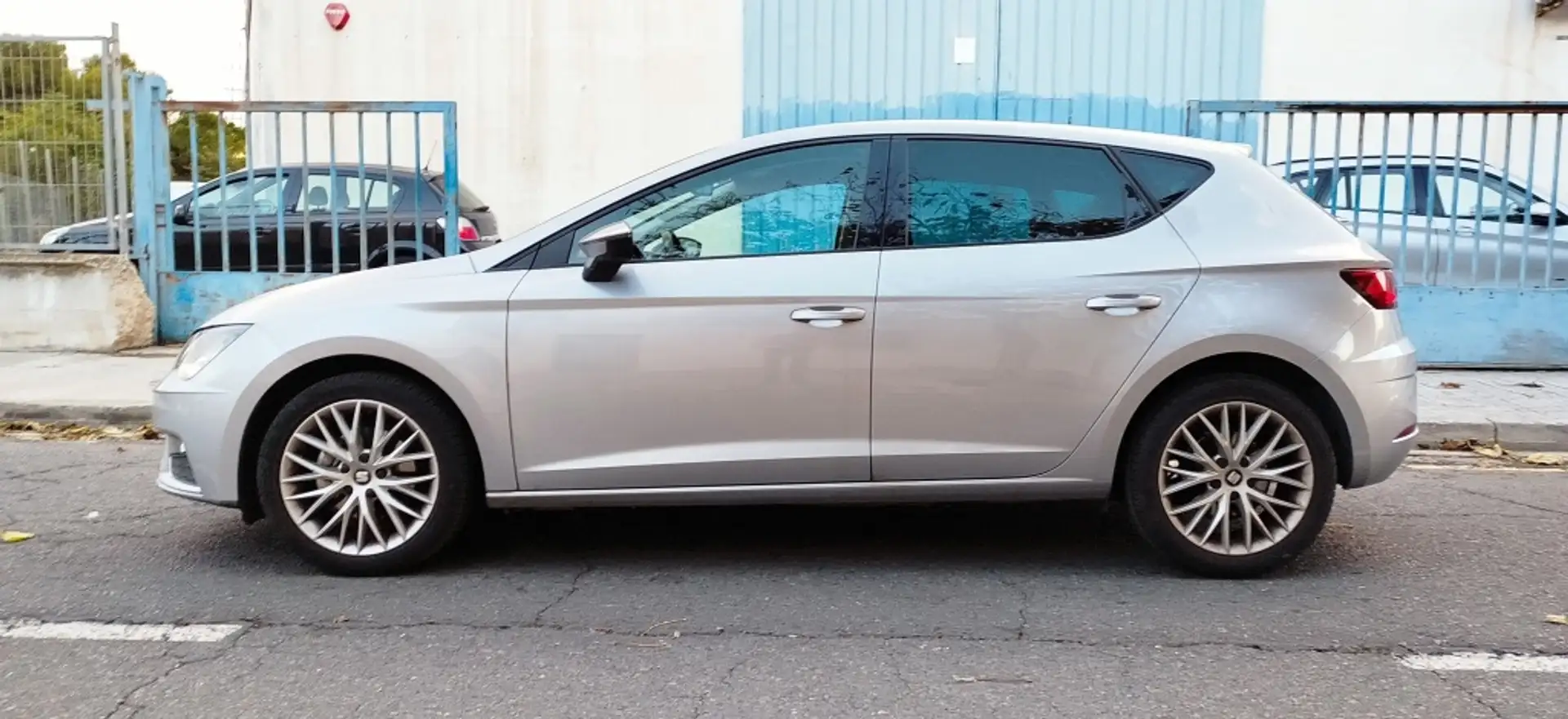 SEAT Leon 1.4 TSI S&S Style 125 Argent - 2