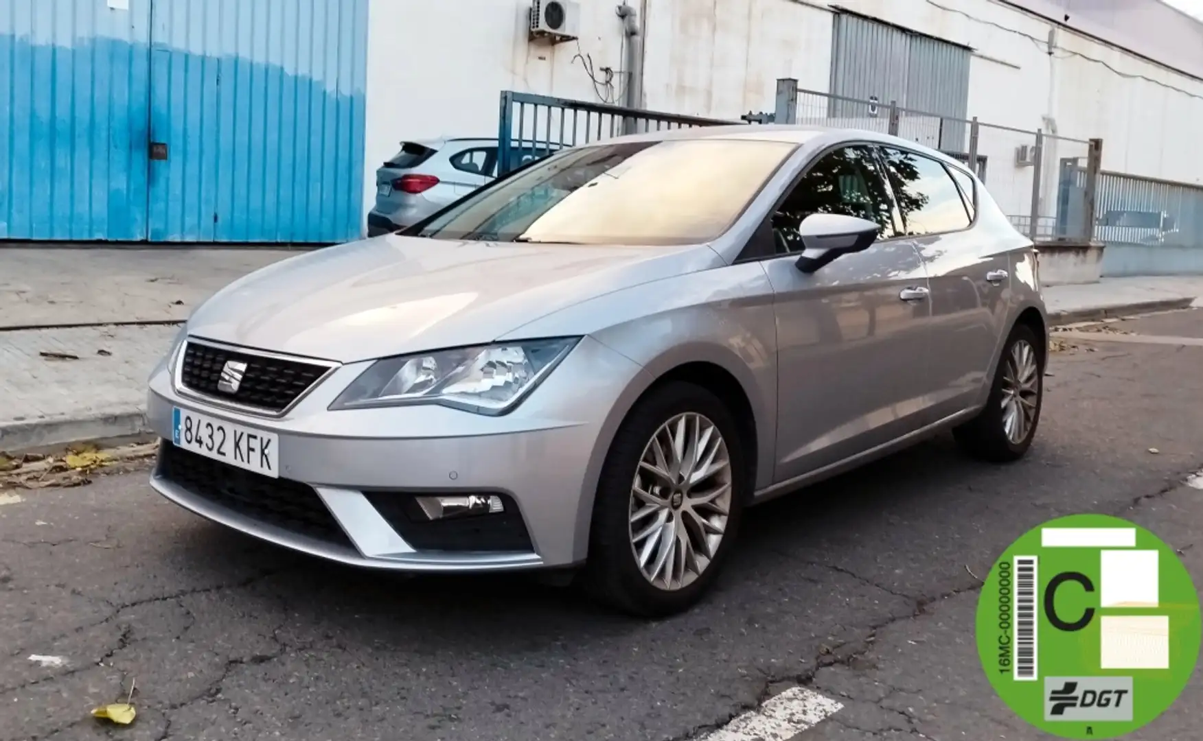 SEAT Leon 1.4 TSI S&S Style 125 Argent - 1