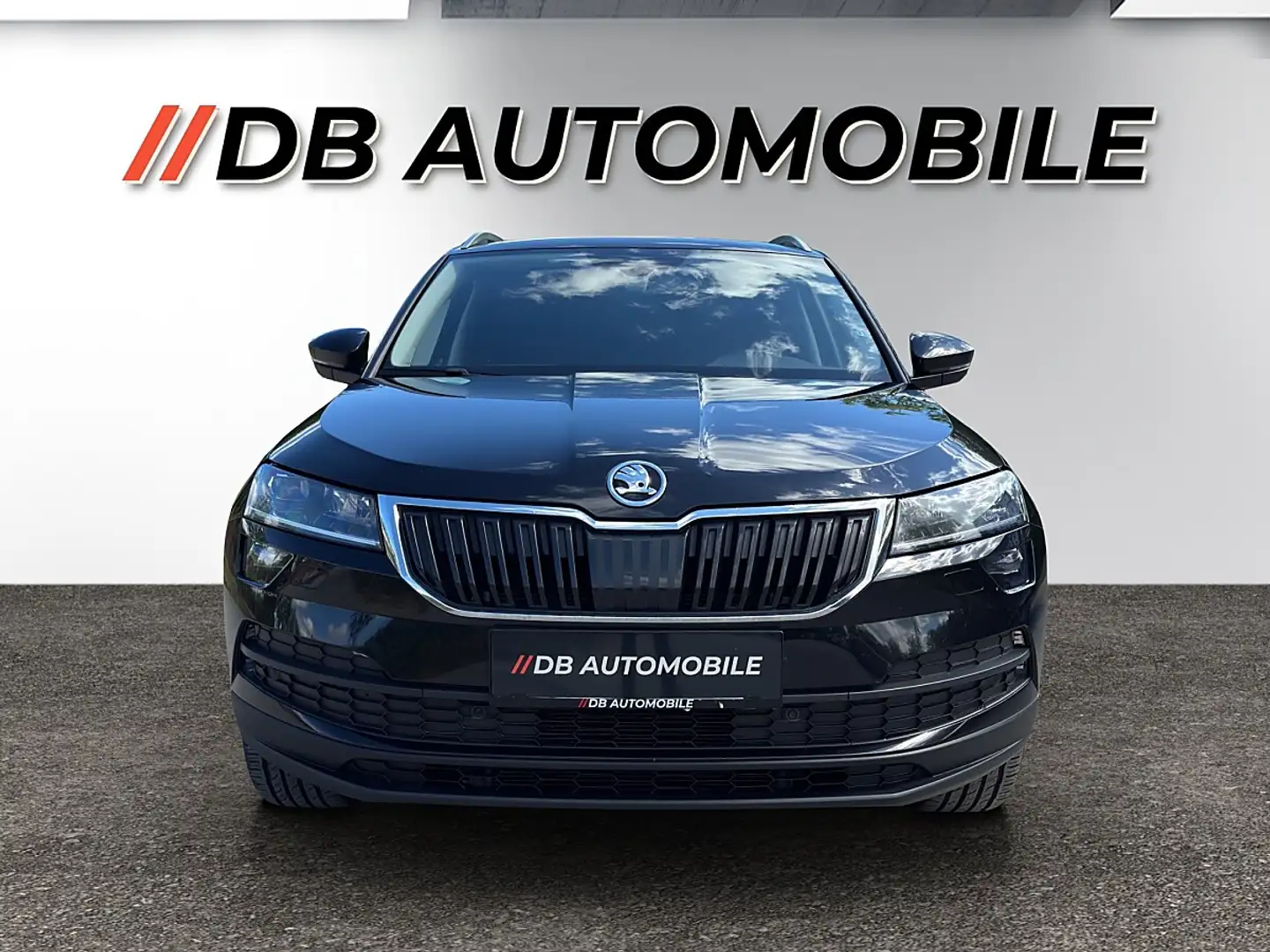 Skoda Karoq 2,0 TDI Style SC DSG Aut. Front-Line-Side-Assis... Schwarz - 2