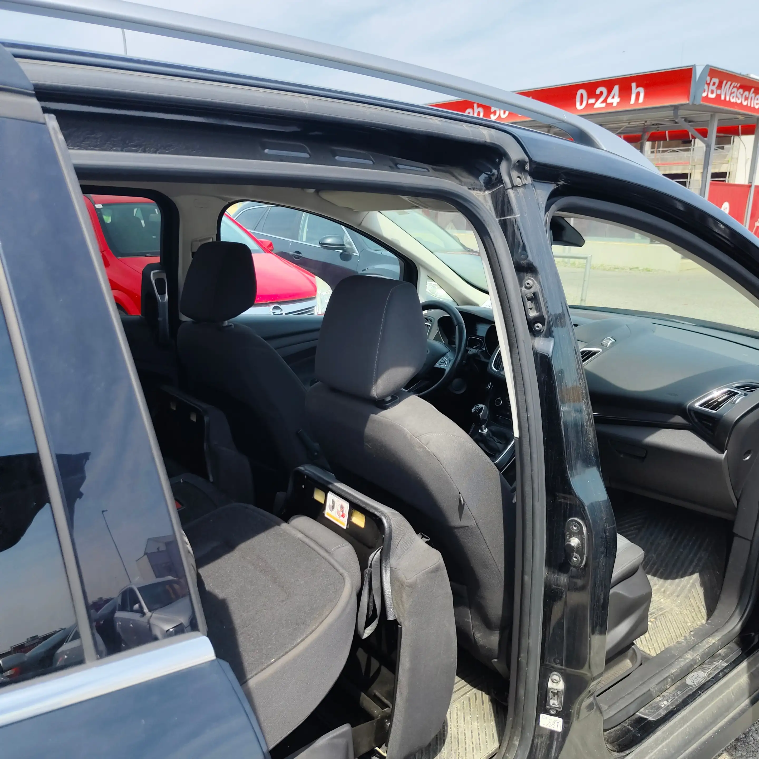 Ford C-Max C-MAX Titanium 1,6 TDCi Titanium — photo 12