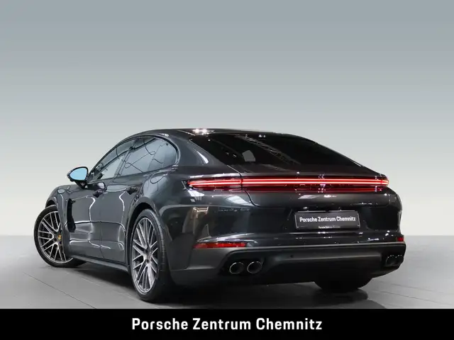 Porsche Panamera view 3
