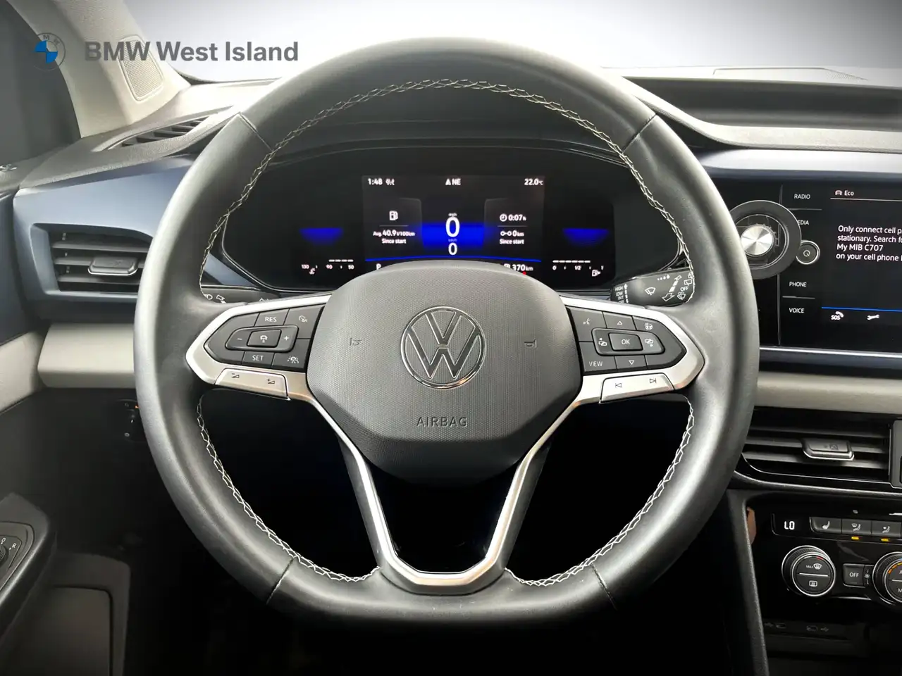 Volkswagen Taos photo Volkswagen Taos
