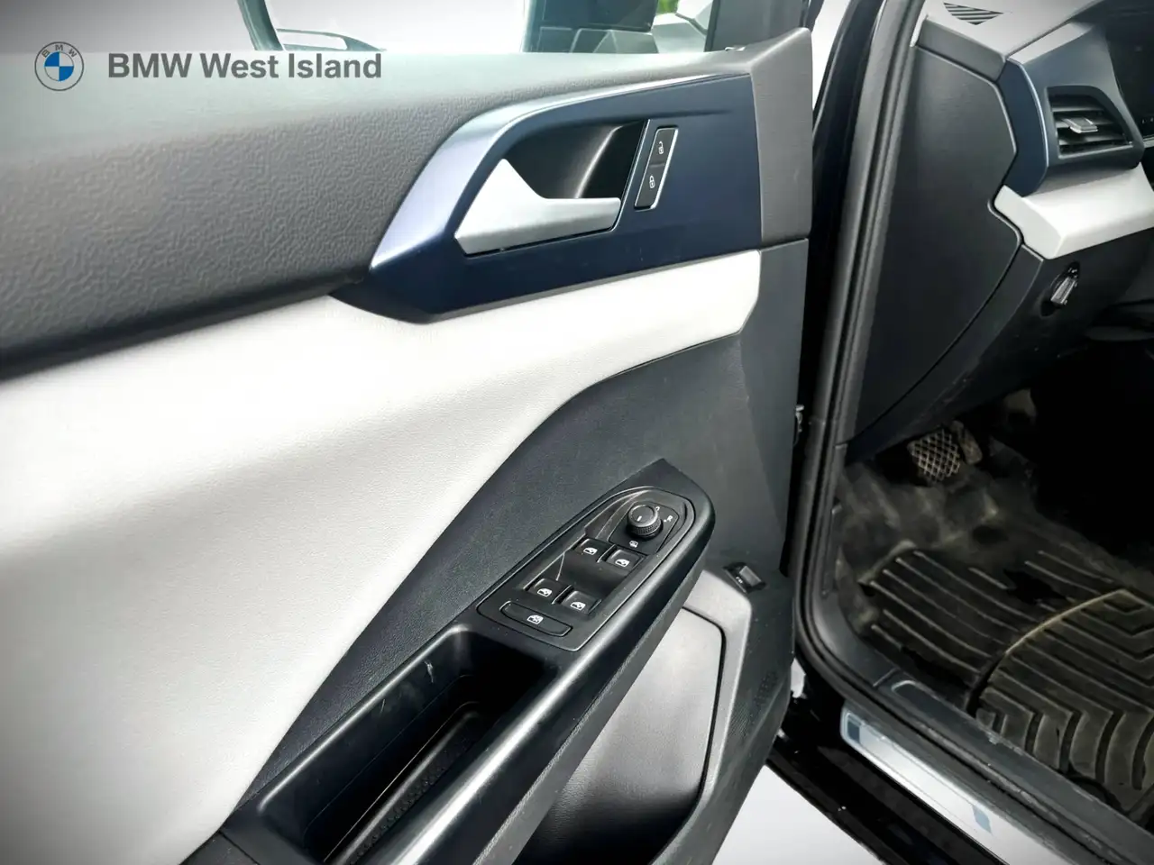 Volkswagen Taos photo Volkswagen Taos
