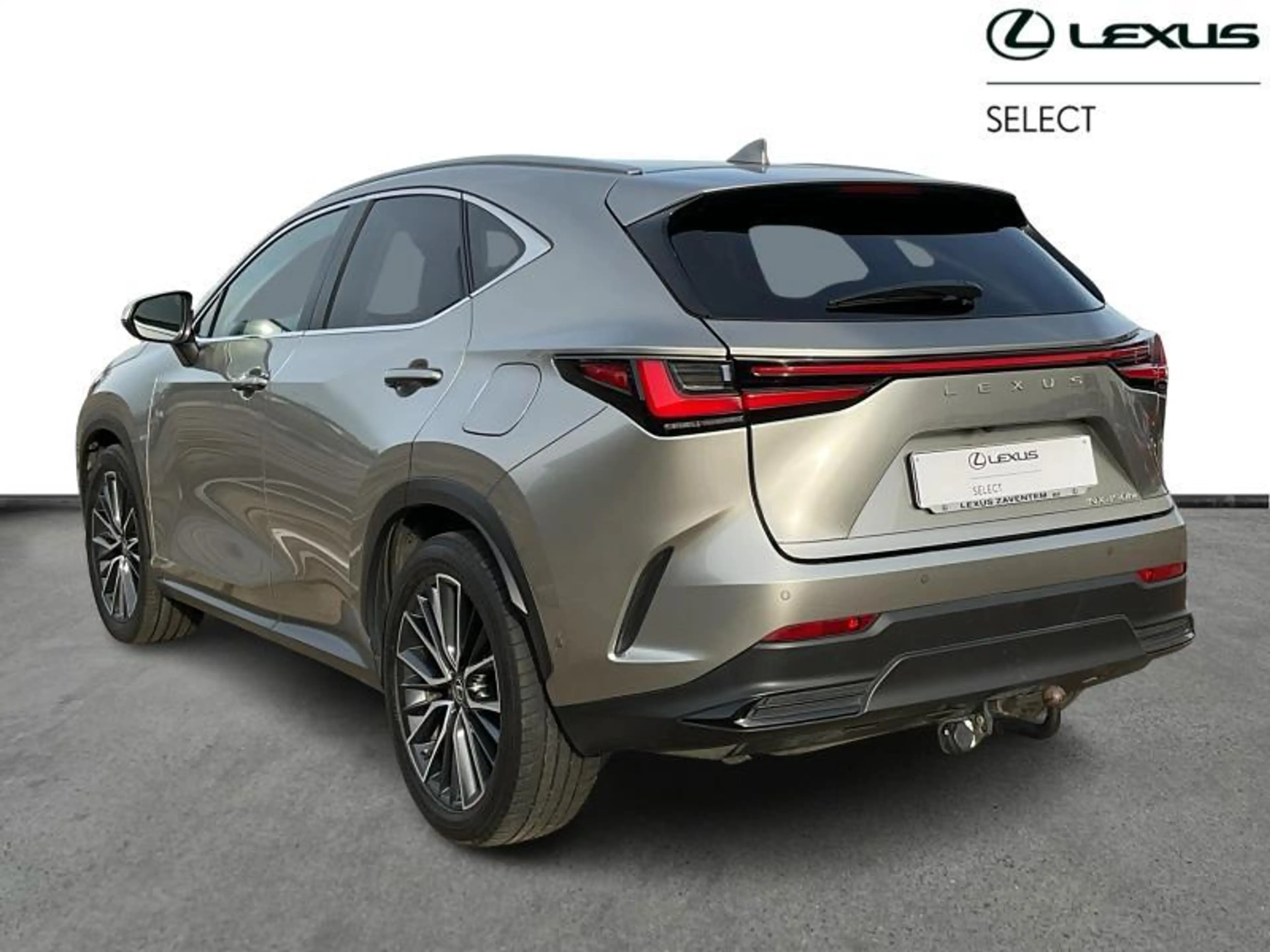 Lexus NX 450h+ 309hp PHEV AWD Privilege L | sunroof | tow bar | h — photo 2