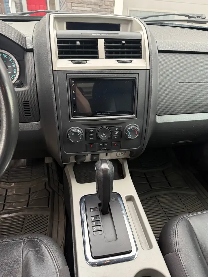 Ford Escape photo Ford Escape