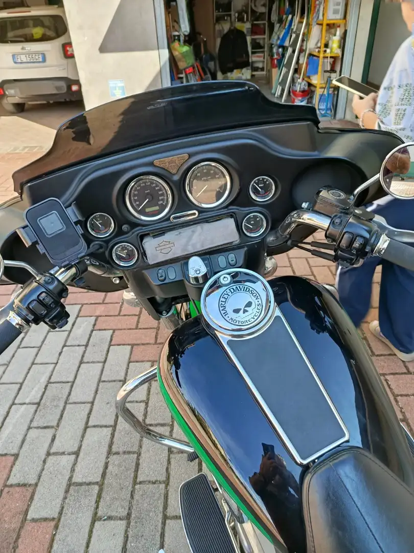 Harley-Davidson Electra Glide FLHTI STANDARD Verde - 1