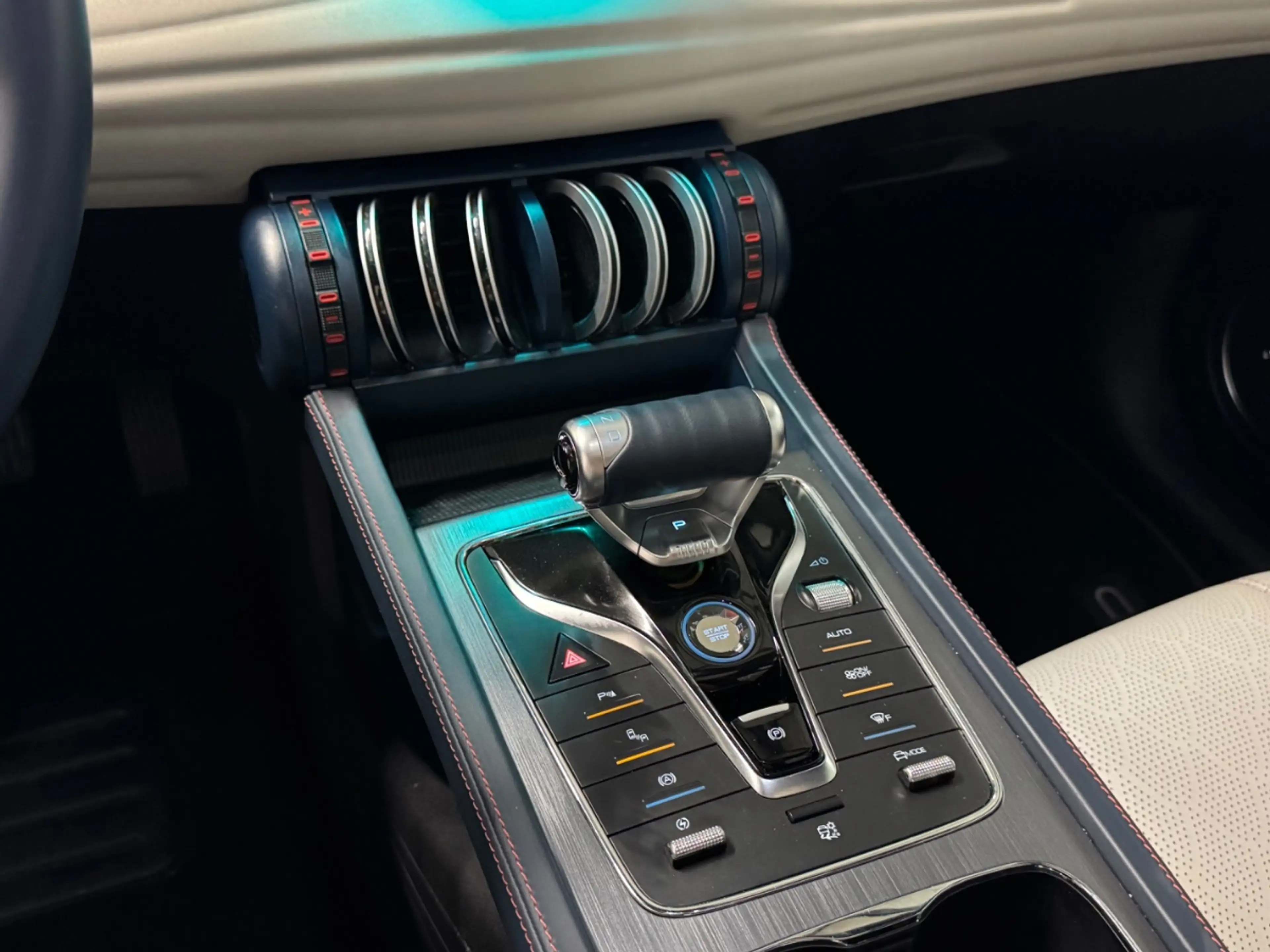 BYD Atto 3 Comfort 60kWh SoH 91% | Pano | Navi | Camera — photo 17