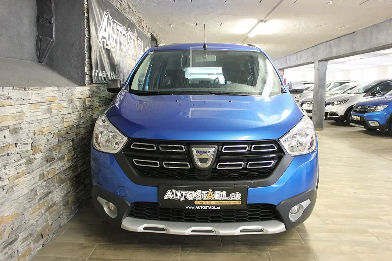 Dacia Lodgy Blue dCi 115 S&S Stepway/NAVI-PDC-TOP! Blau - 2