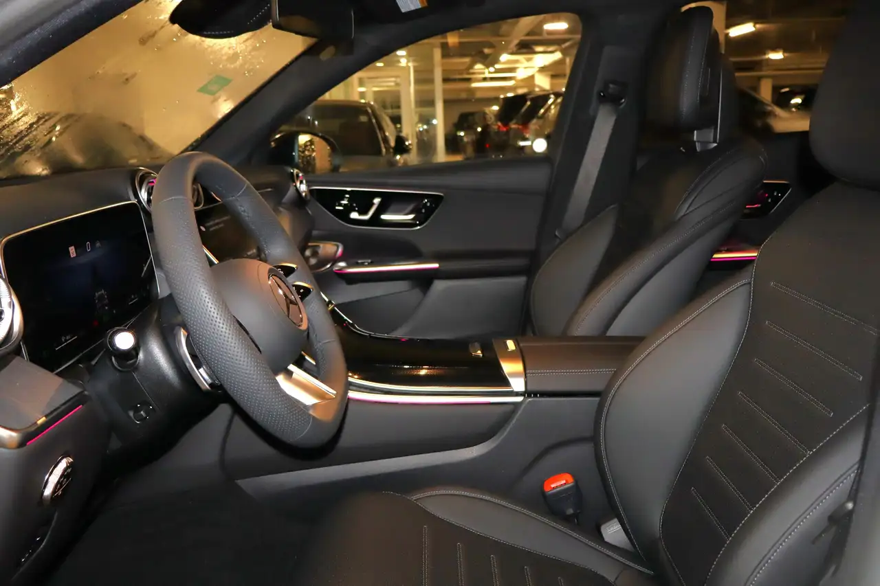 Mercedes-Benz GLC снимка Mercedes-Benz GLC