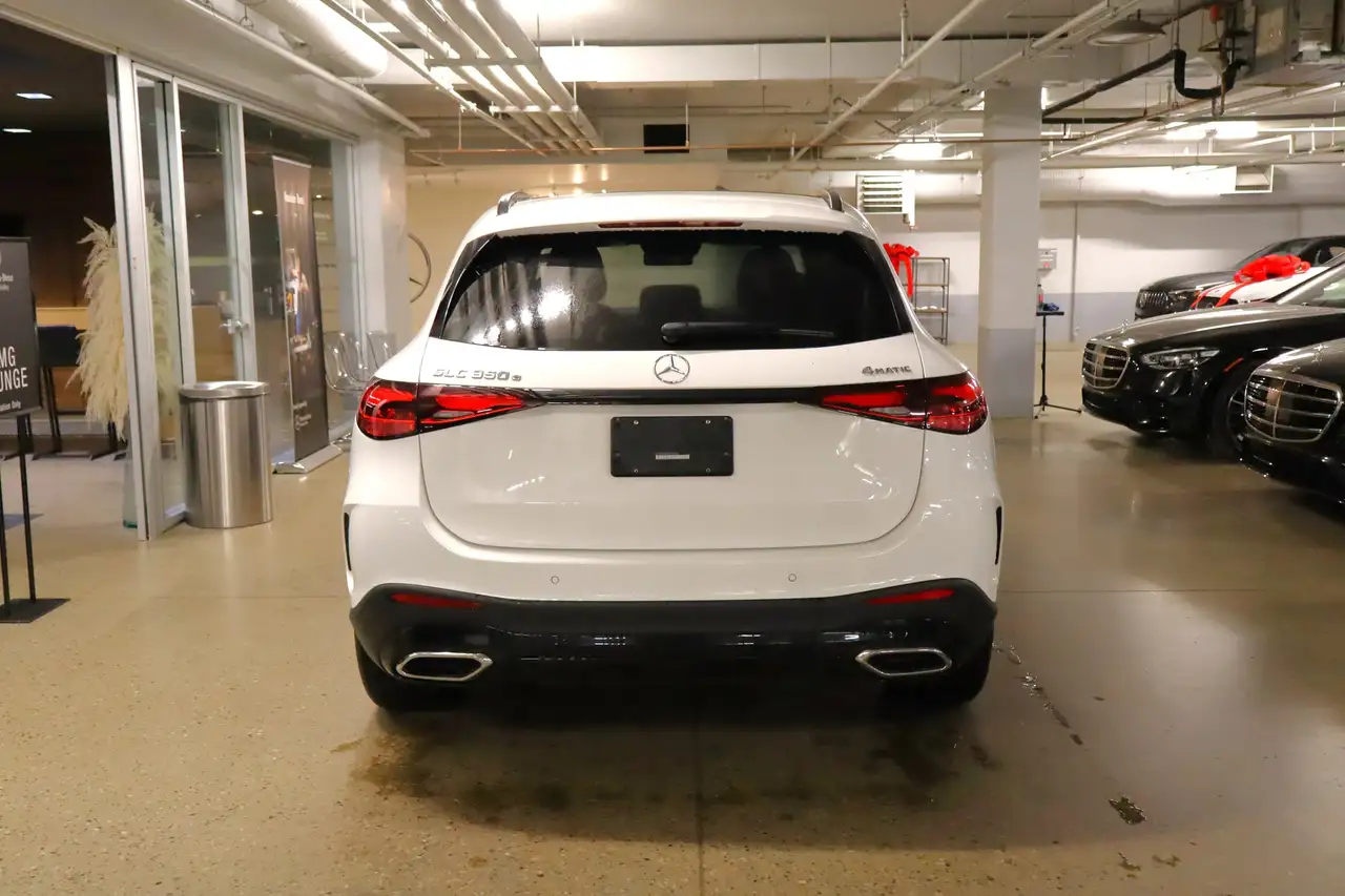 Mercedes-Benz GLC снимка Mercedes-Benz GLC