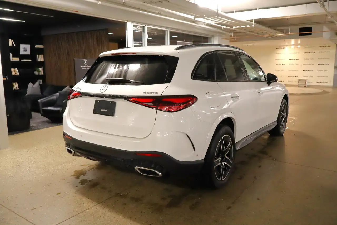 Mercedes-Benz GLC снимка Mercedes-Benz GLC