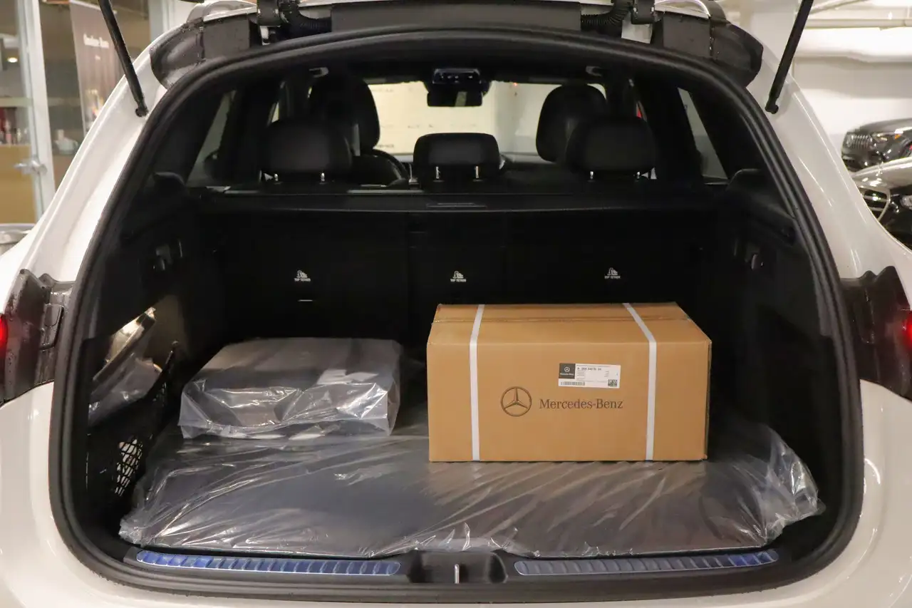 Mercedes-Benz GLC снимка Mercedes-Benz GLC