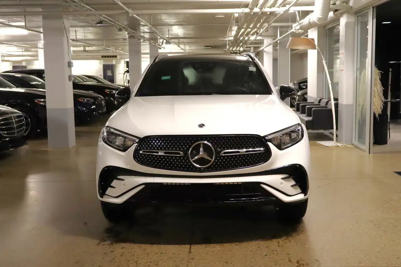 Mercedes-Benz GLC снимка Mercedes-Benz GLC