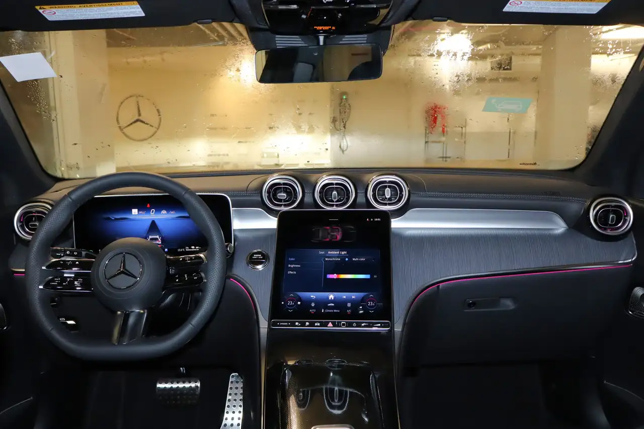 Mercedes-Benz GLC снимка Mercedes-Benz GLC