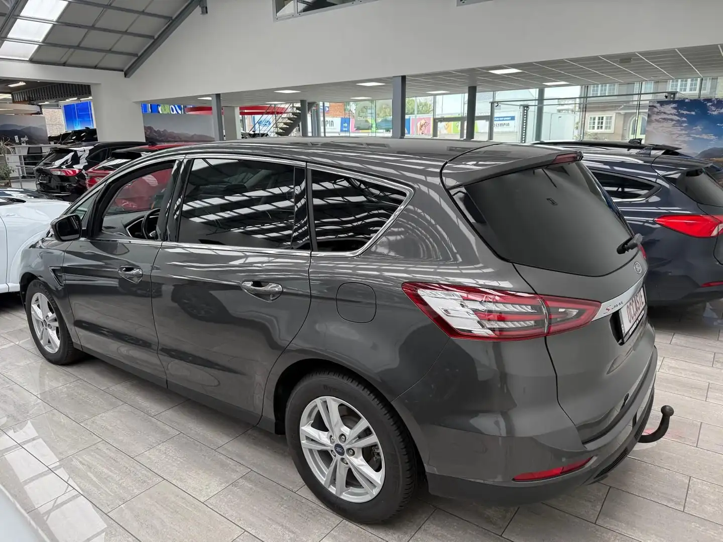 Ford S-Max TDCi Titanium Start-Stop Grijs - 2
