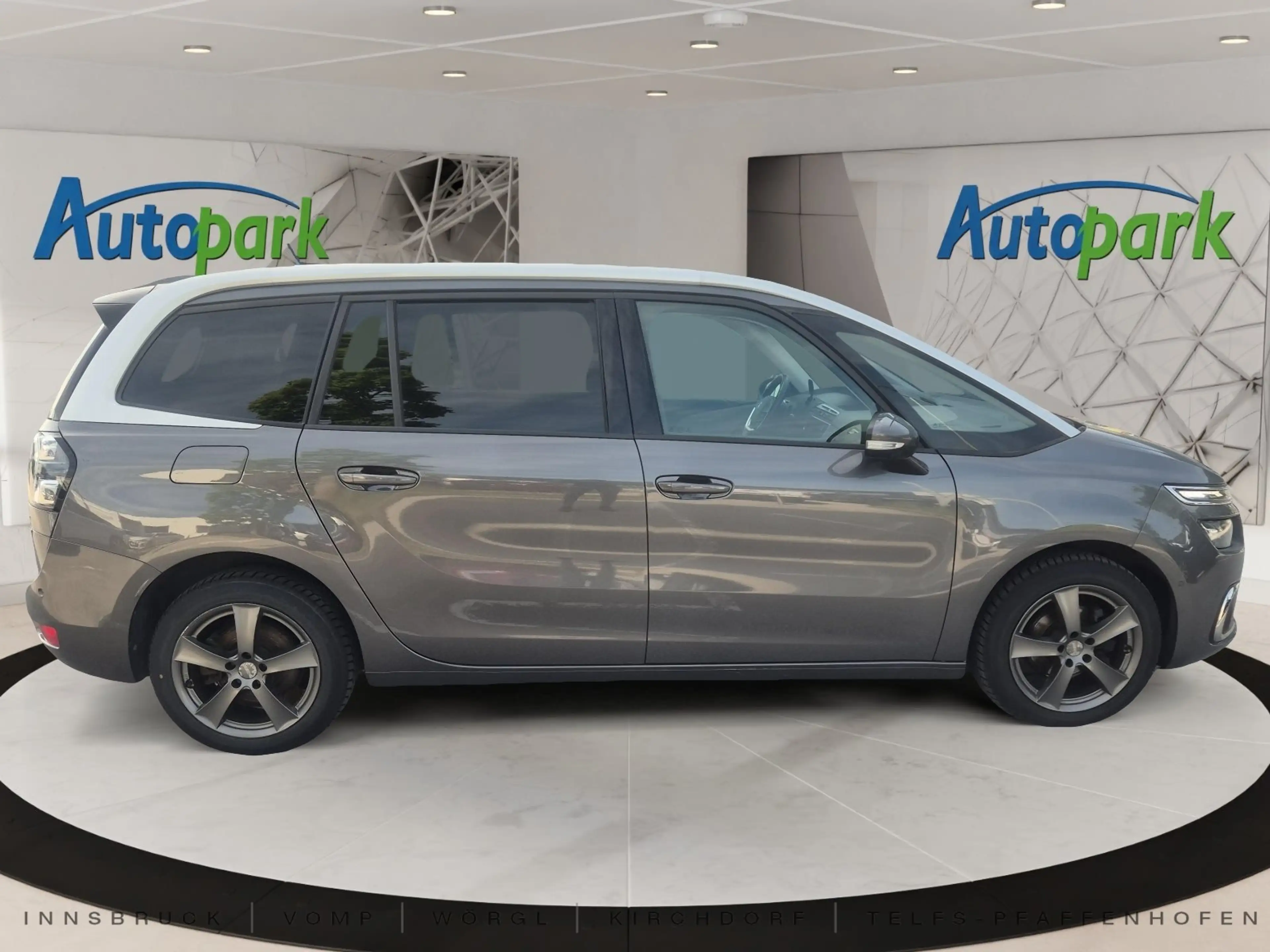 Citroen Grand C4 SpaceTourer BluehDI 130 S&S EAT8 Shine Shine Pack — photo 5