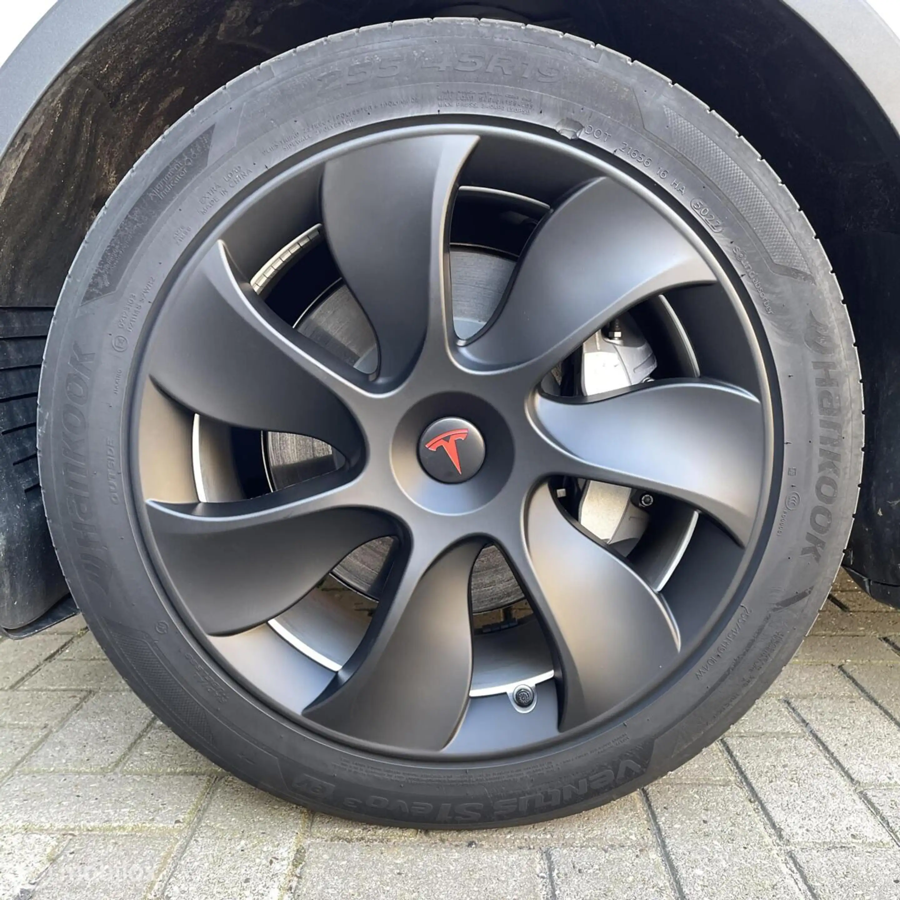 Tesla Model Y + MMX PACK + IAP + 20" — photo 20