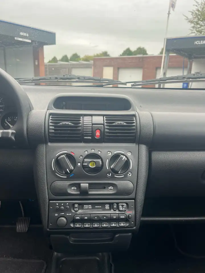 Opel Corsa 1.2i-16V Nieuwe APK okt 2027, foto 11