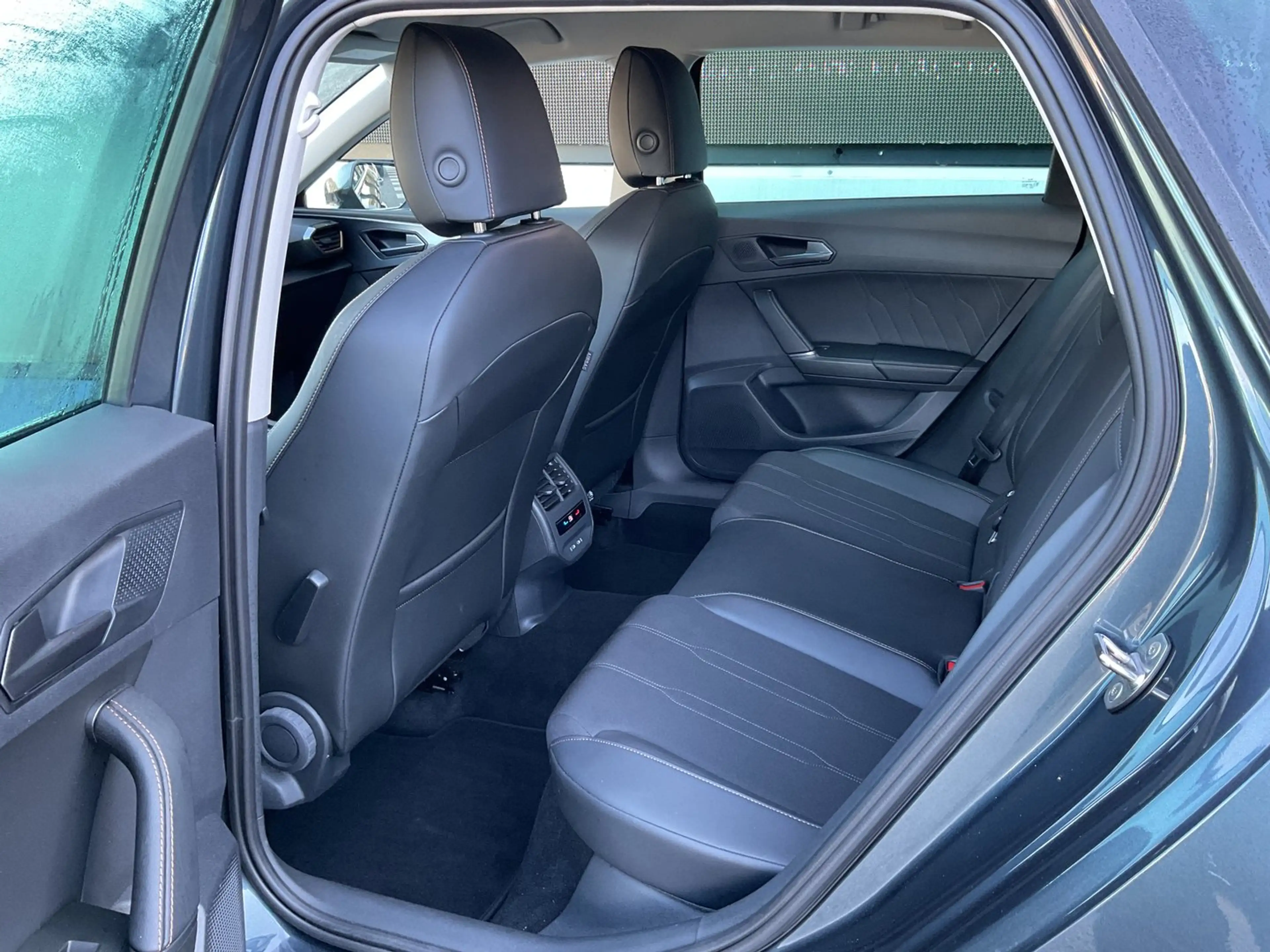 CUPRA Leon 2.0 TDI 150 — photo 9