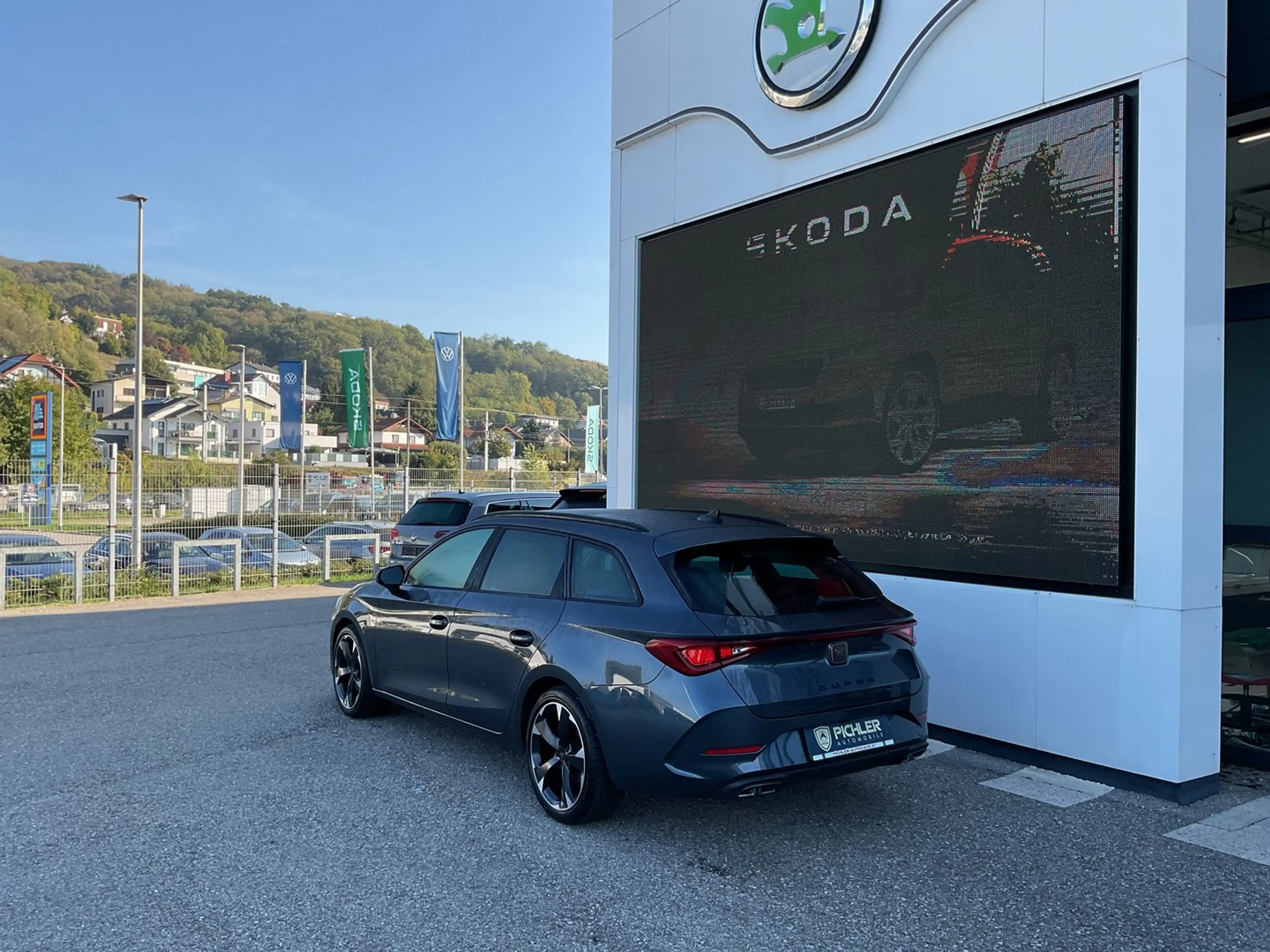 CUPRA Leon 2.0 TDI 150 — photo 4