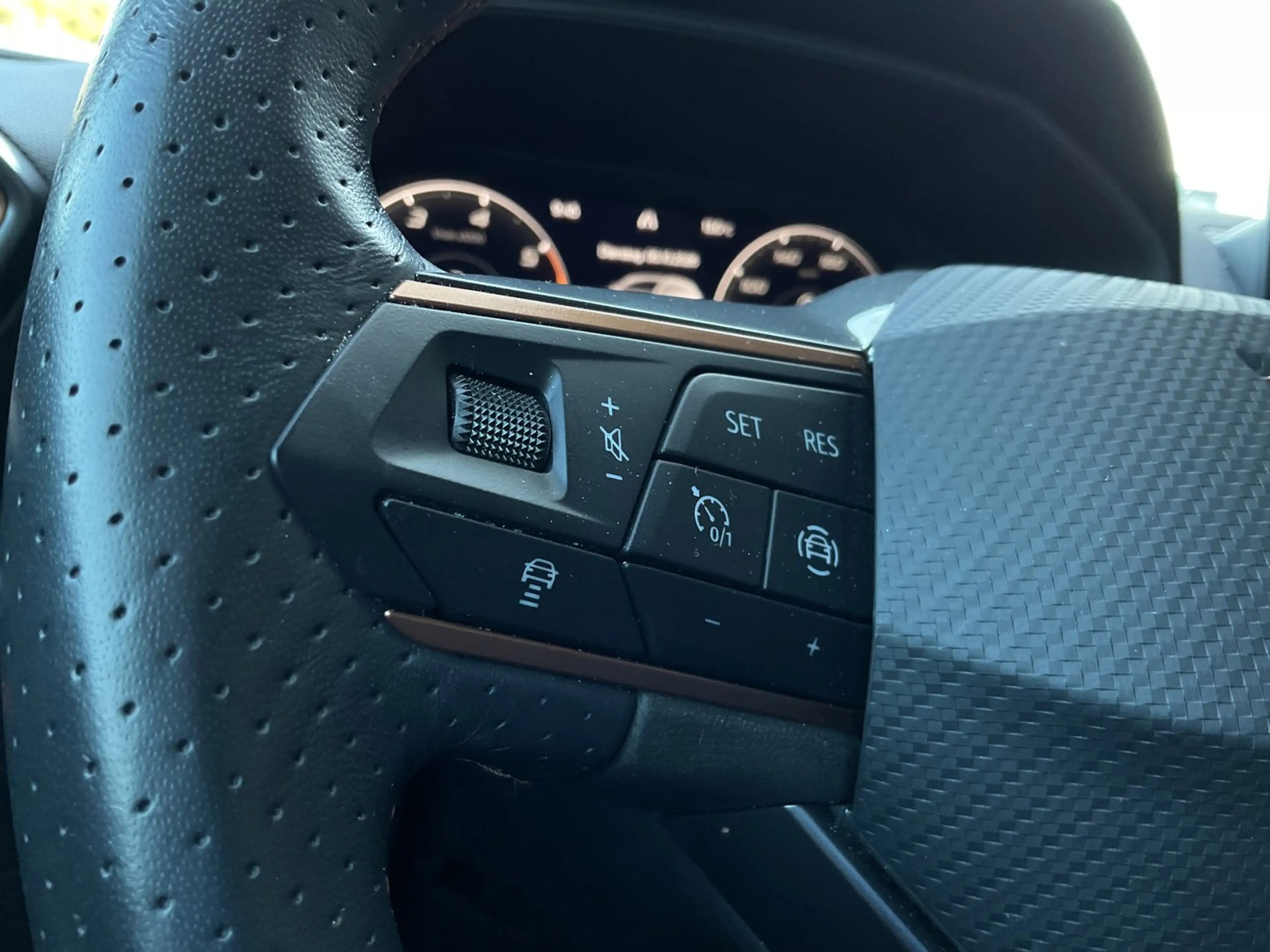 CUPRA Leon 2.0 TDI 150 — photo 12