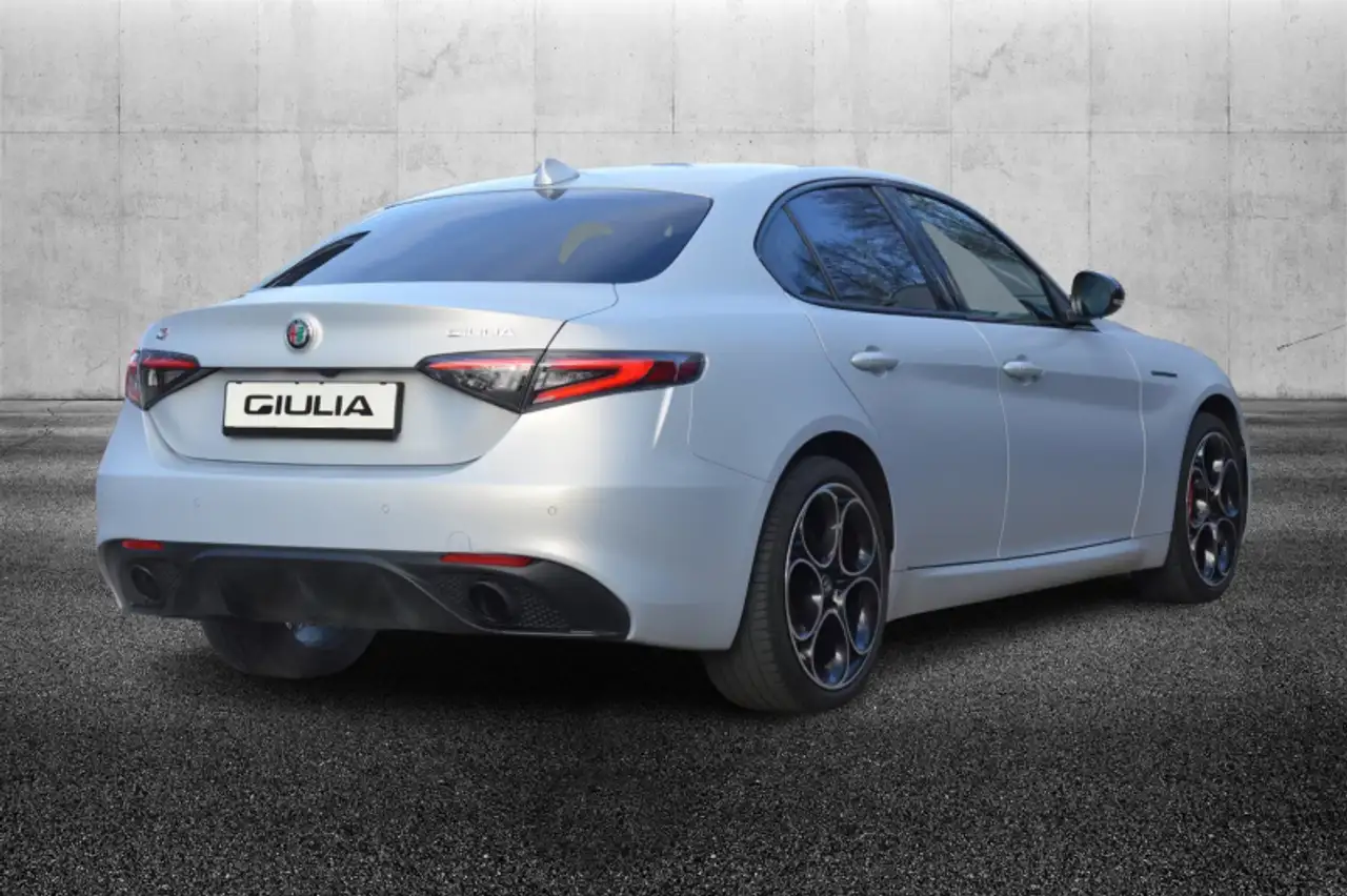 Alfa Romeo Giulia 2023