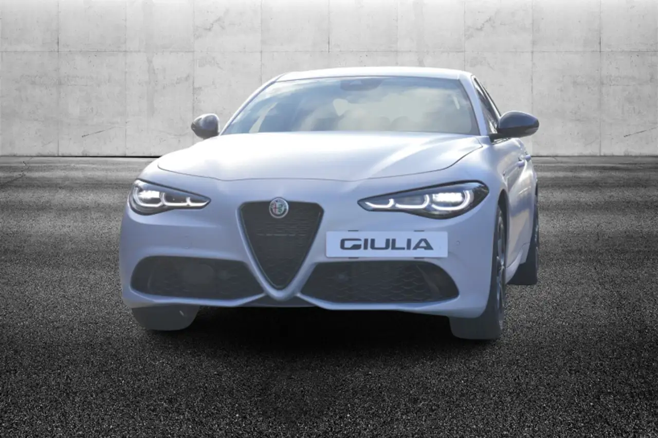 Alfa Romeo Giulia 2023
