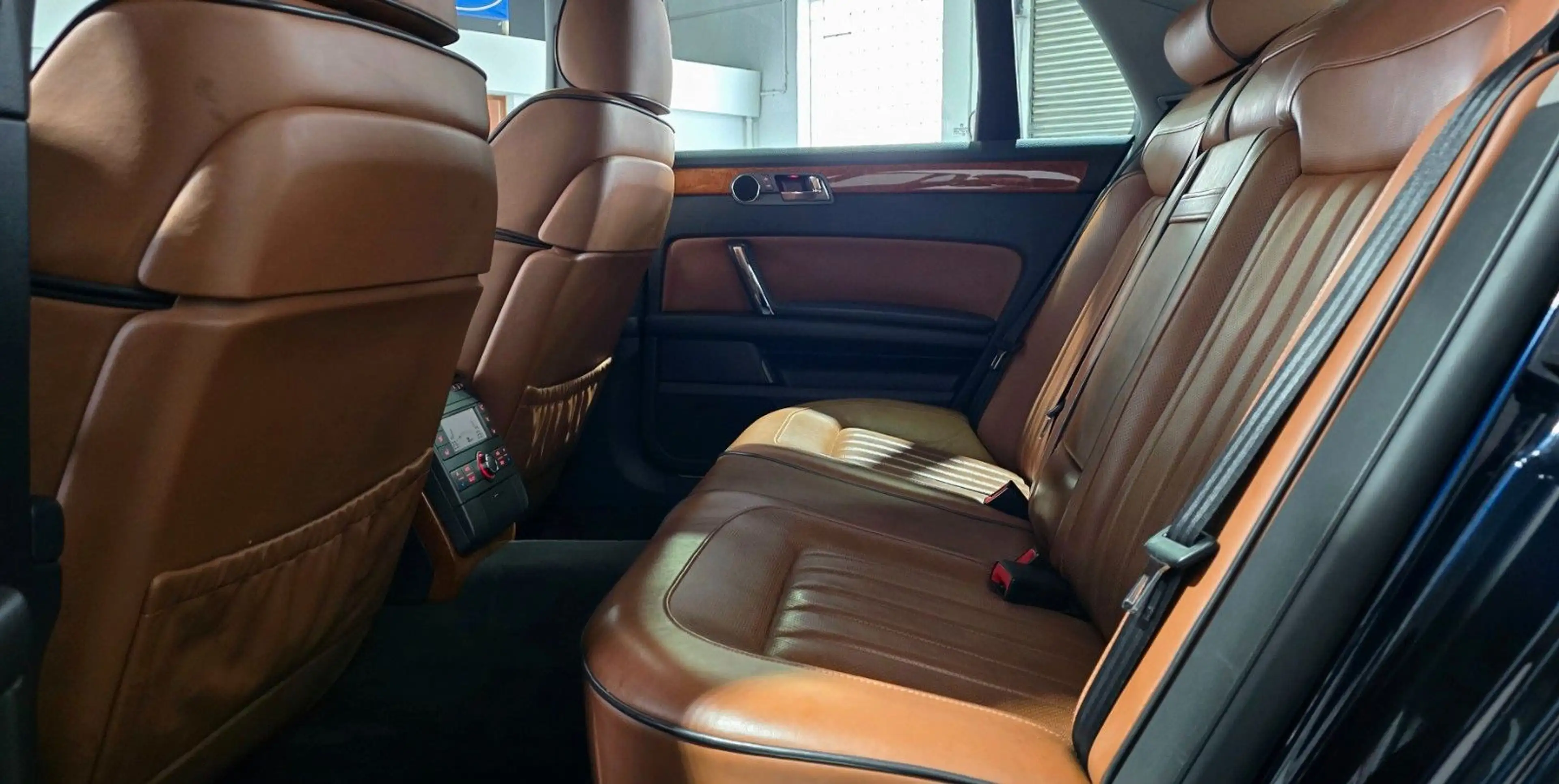 Volkswagen Phaeton V6 TDI 4Motion*INDIVIDUAL*MASSAGE*SITZKL — photo 13
