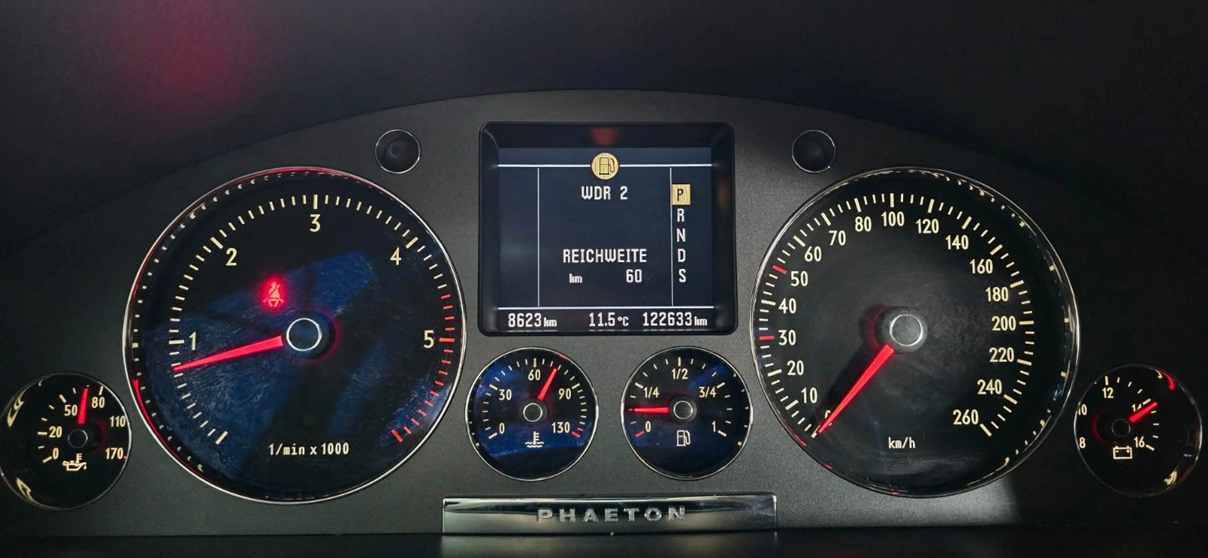 Volkswagen Phaeton V6 TDI 4Motion*INDIVIDUAL*MASSAGE*SITZKL — photo 28