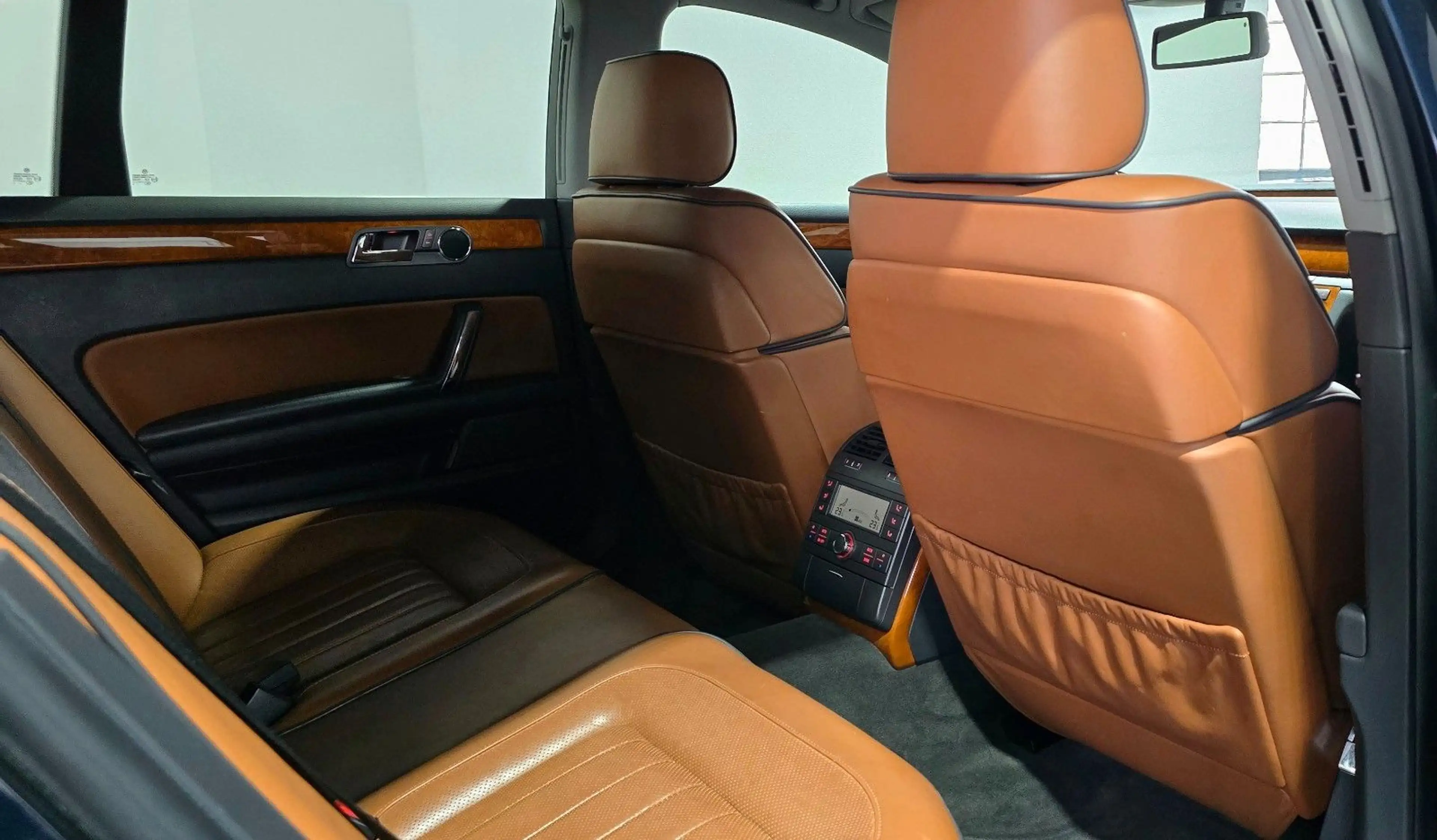 Volkswagen Phaeton V6 TDI 4Motion*INDIVIDUAL*MASSAGE*SITZKL — photo 21