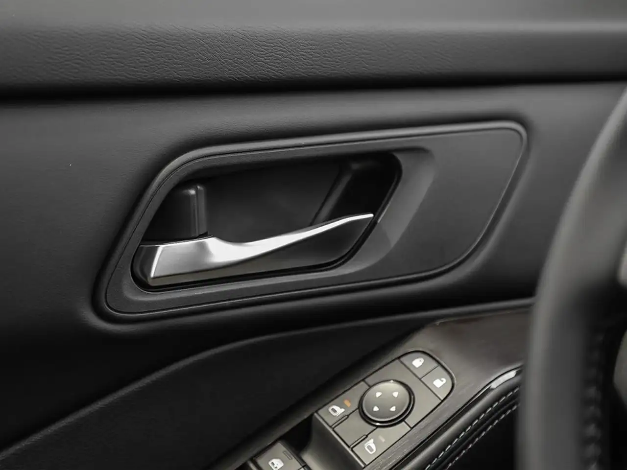 Nissan Rogue fotografie Nissan Rogue