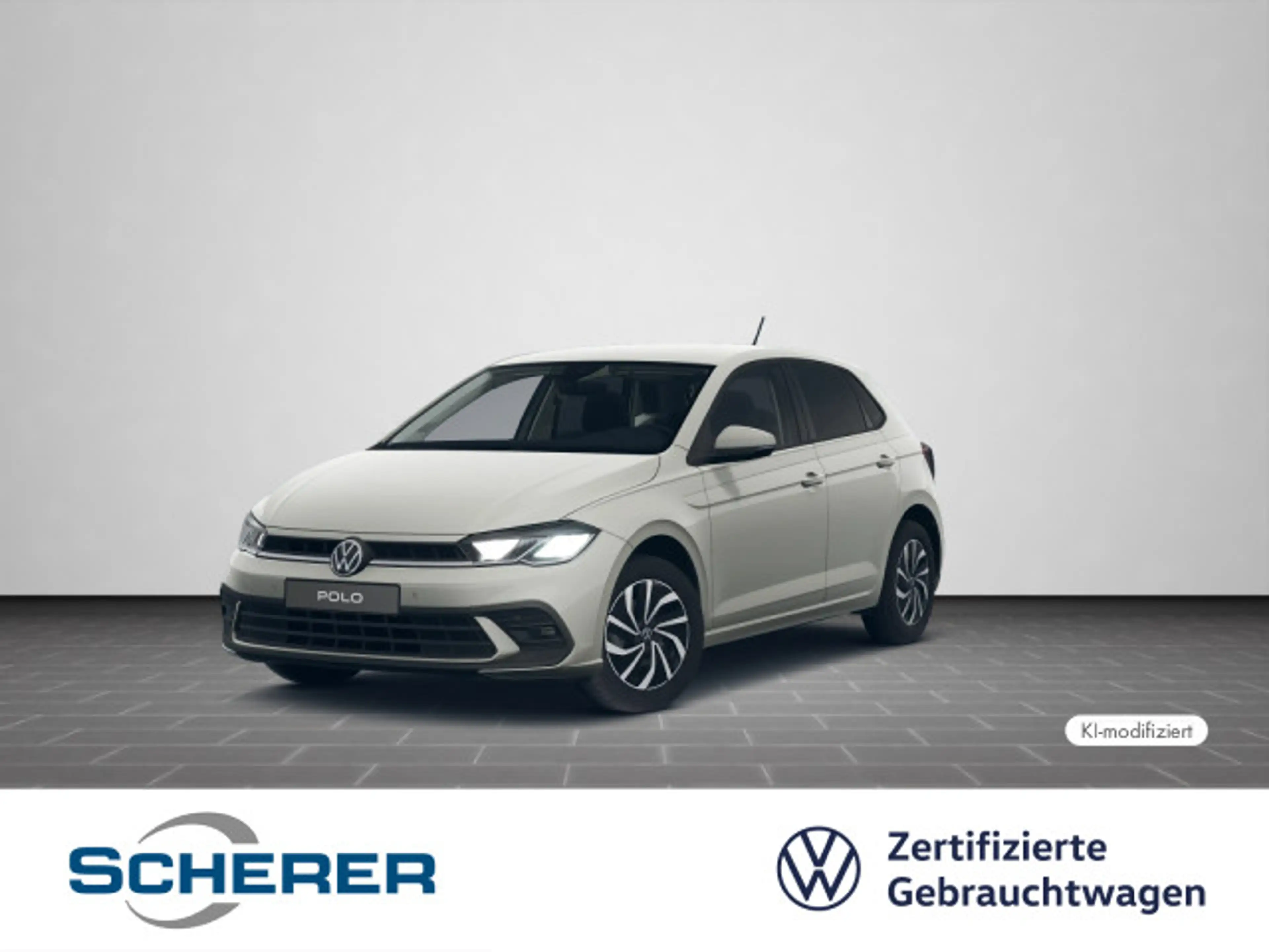 Volkswagen Polo Life 1,0 TSI | 15" in Schwarz/glanzgedreht
