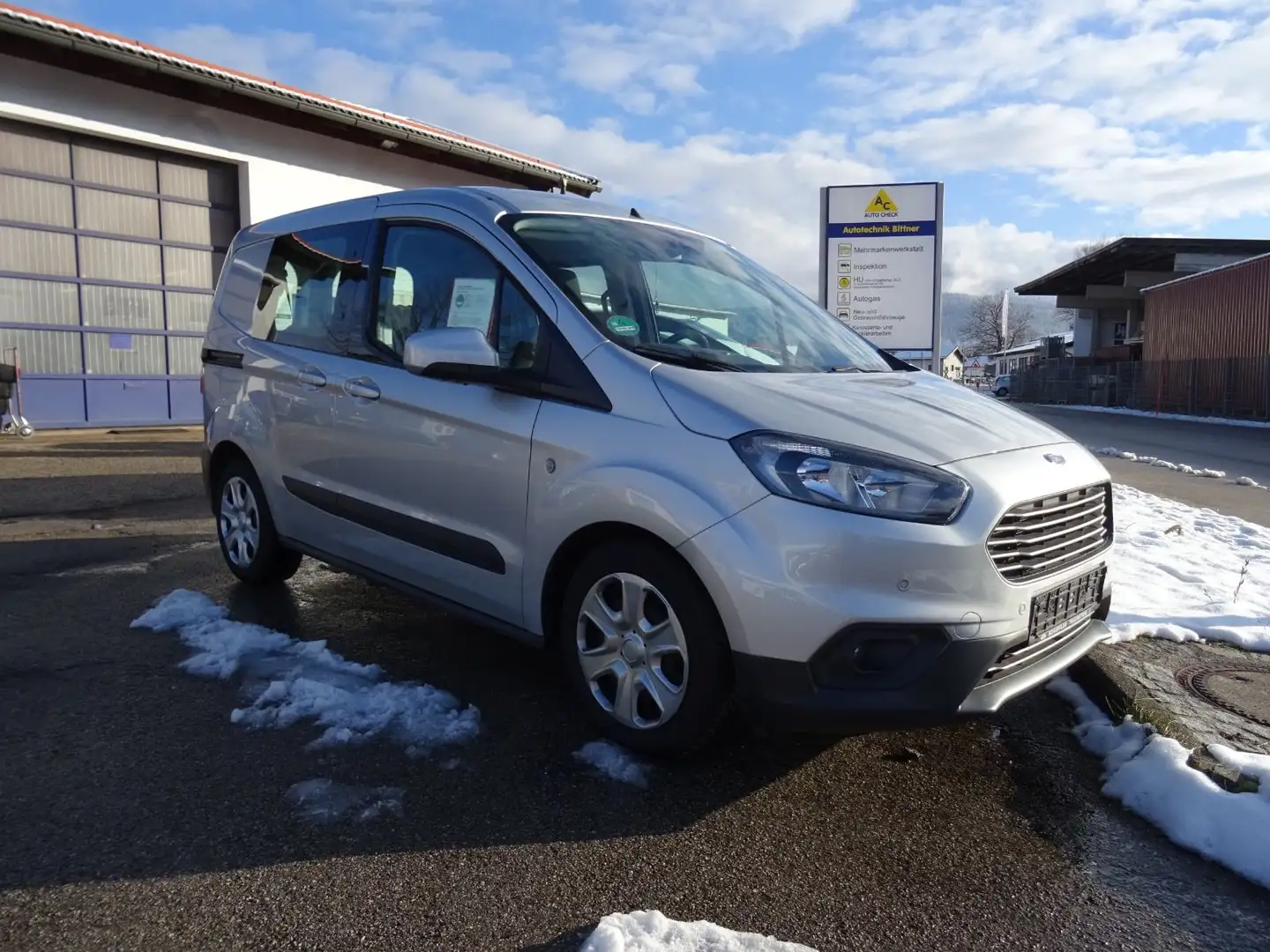 Ford Transit Courier Kombi Trend,im Kundenauftrag Silber - 2