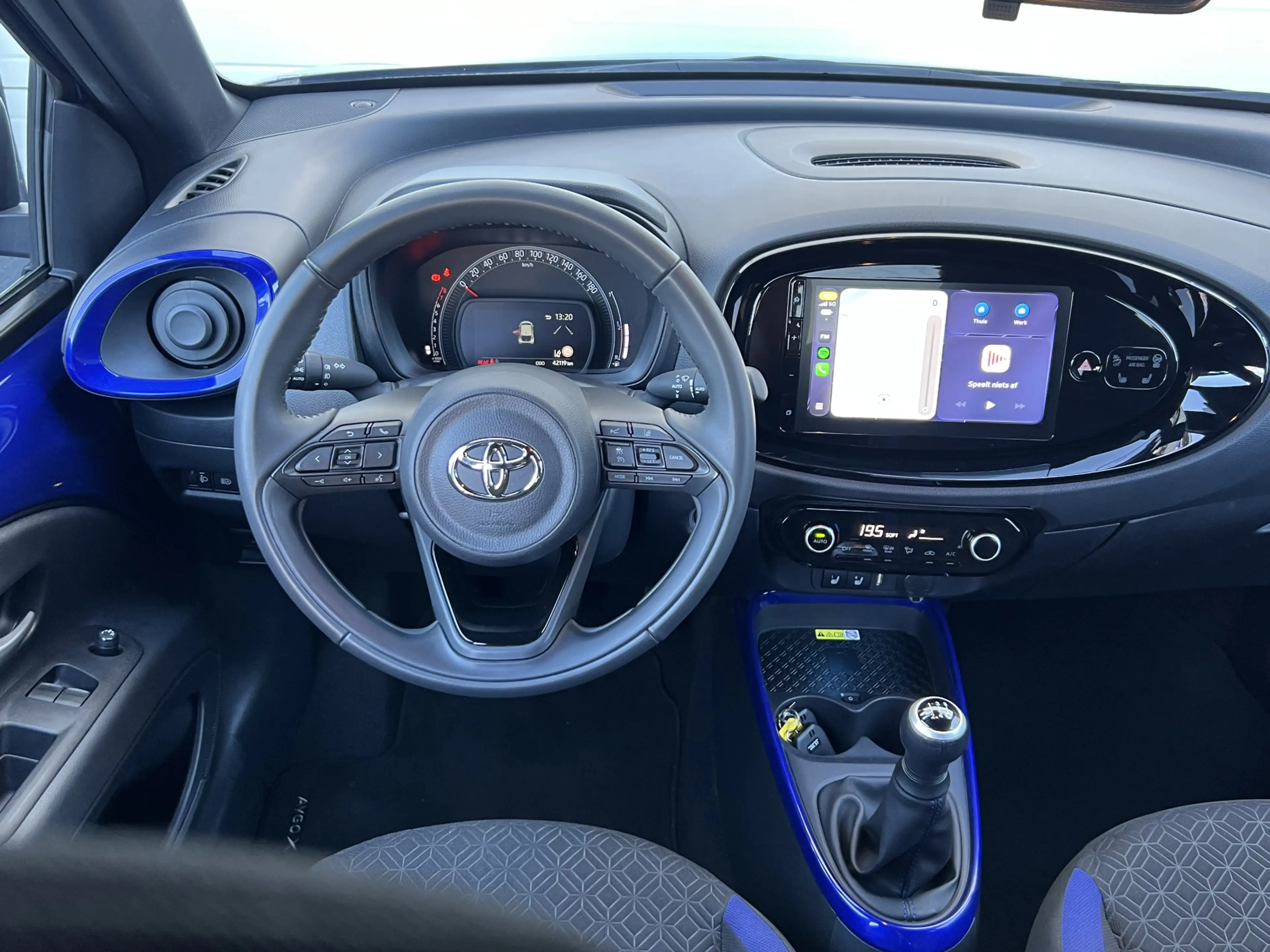 Toyota Aygo X 1.0 VVT-i MT Pulse | Navi | PDC | Camera | DAB | S — photo 10