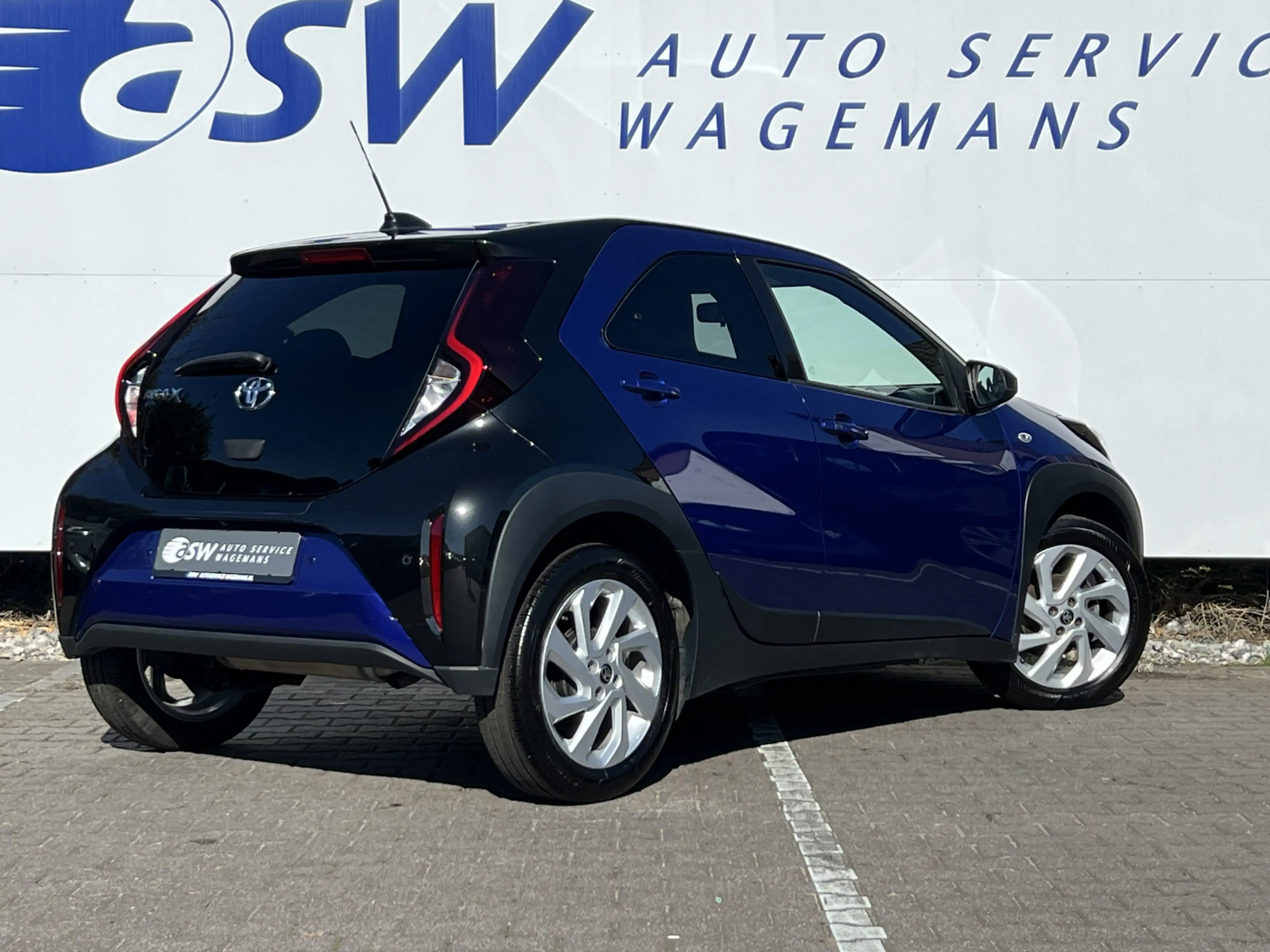 Toyota Aygo X 1.0 VVT-i MT Pulse | Navi | PDC | Camera | DAB | S — photo 2