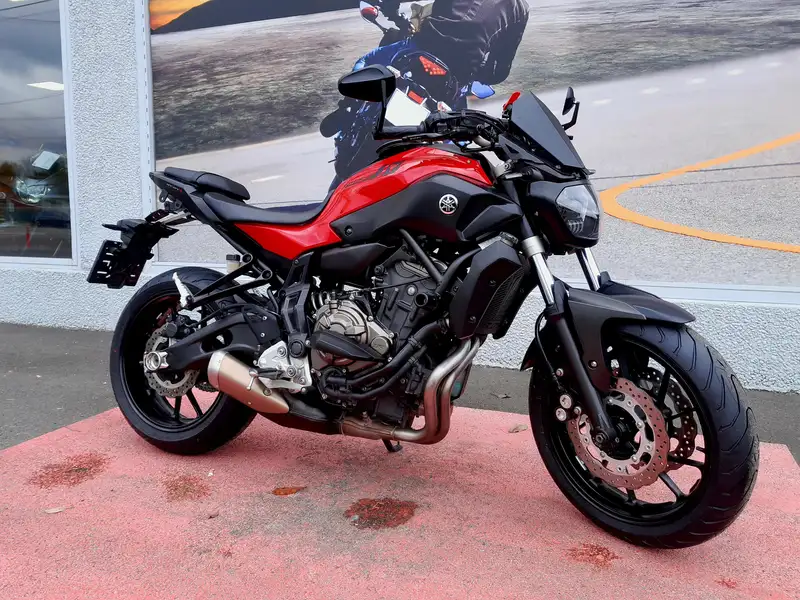 Yamaha MT-07 - foto 2
