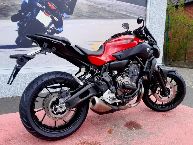 Yamaha MT-07 - foto 3
