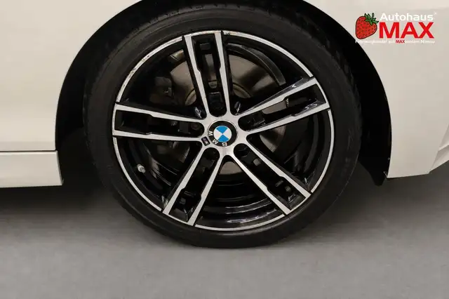 BMW 2 Series view 10