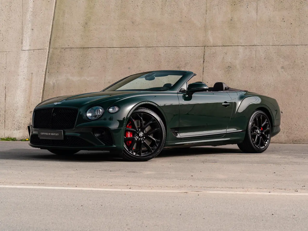 Bentley Continental GTC 2024