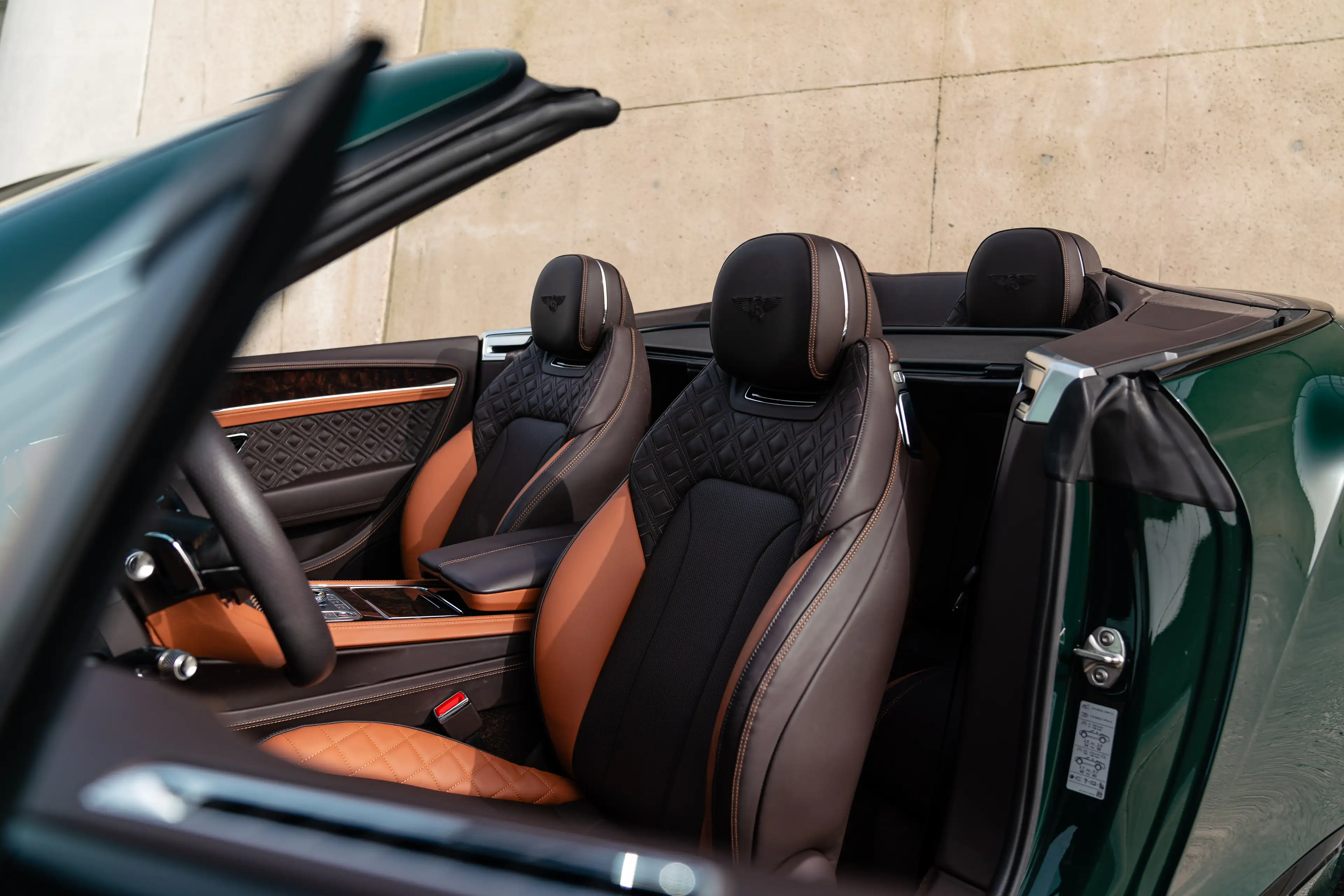Bentley Continental GTC Continental GT Convertible 4.0 Twin-Turbo V8 Mulliner — photo 14