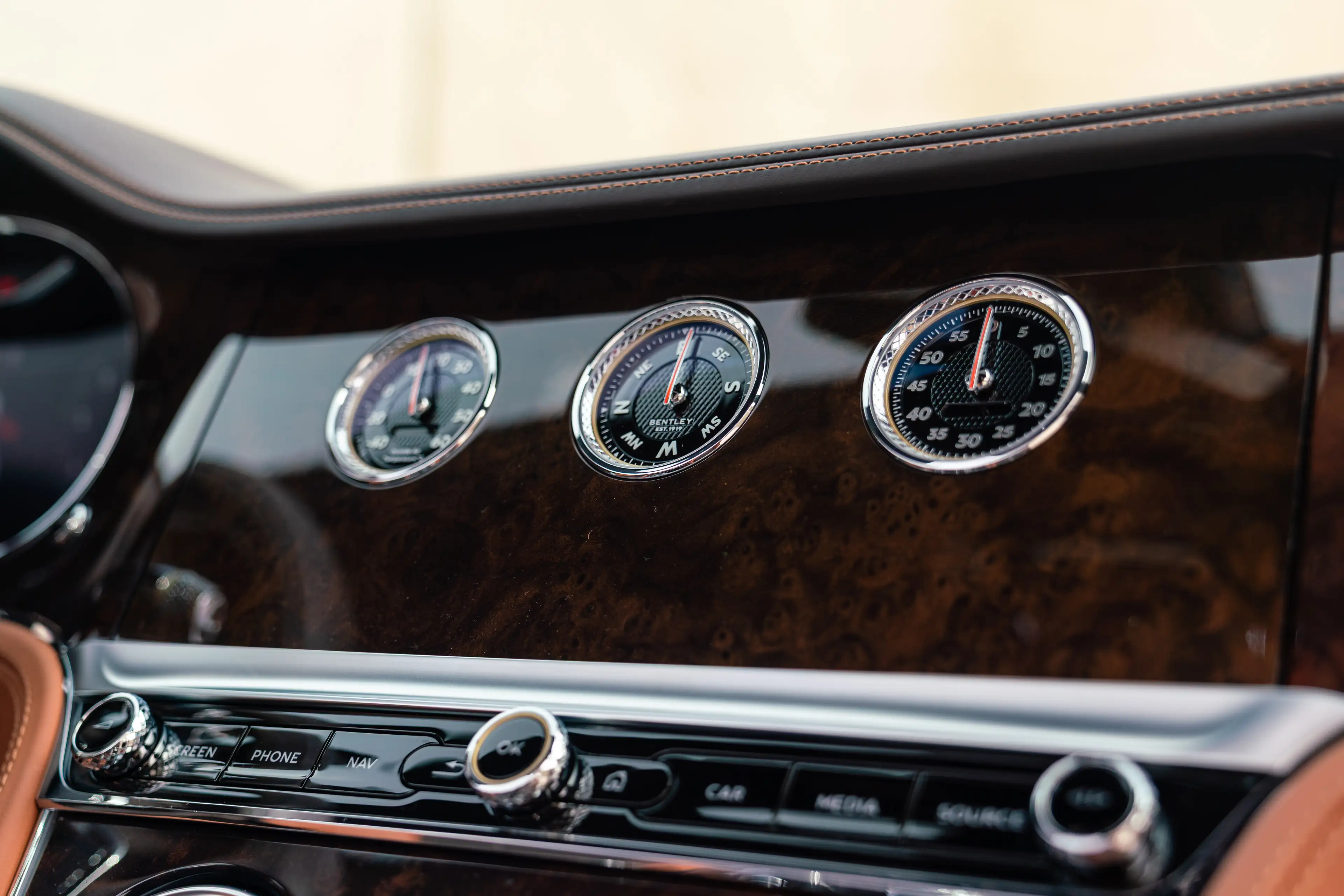 Bentley Continental GTC Continental GT Convertible 4.0 Twin-Turbo V8 Mulliner — photo 12