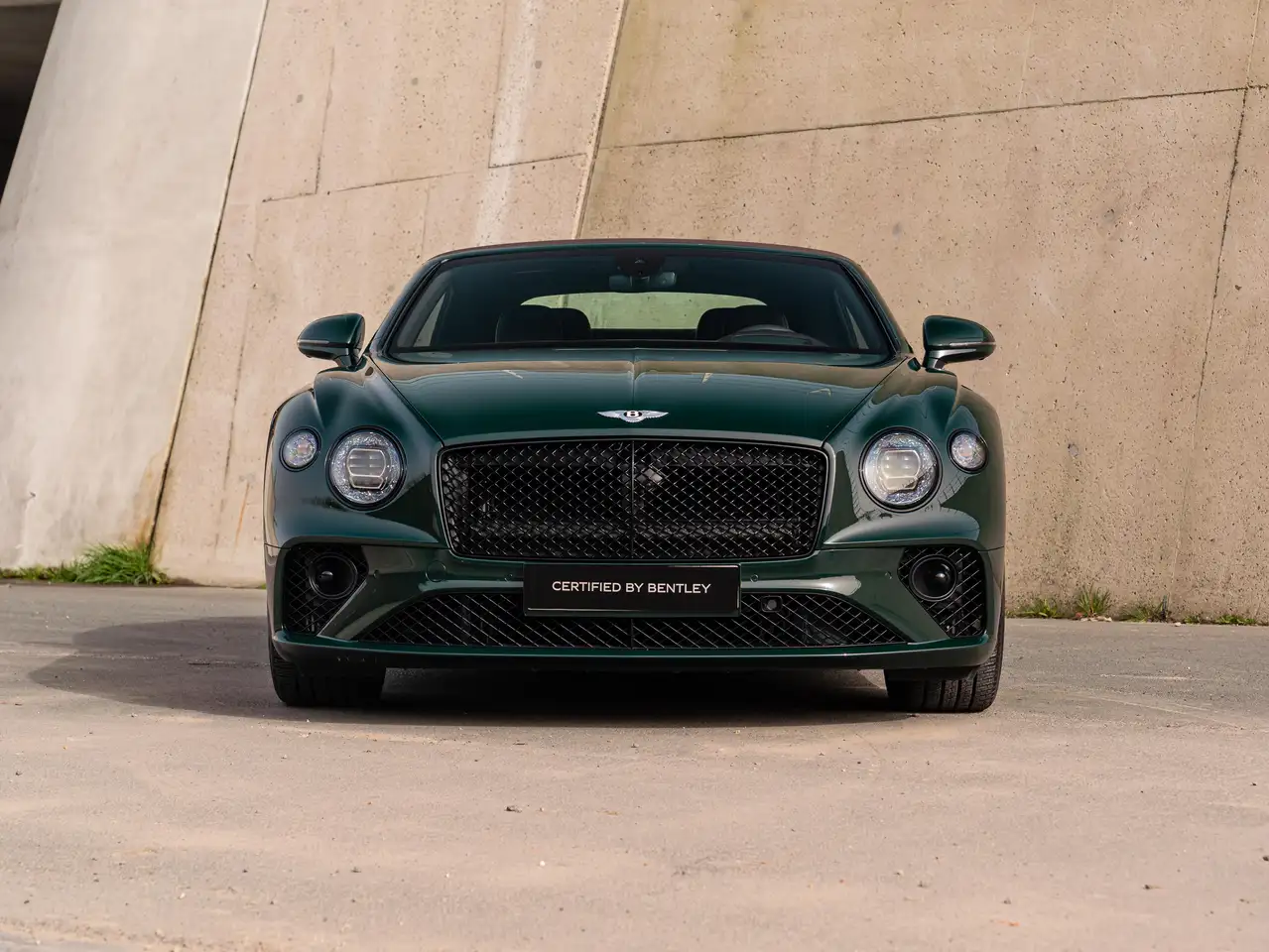 Bentley Continental GTC 2024