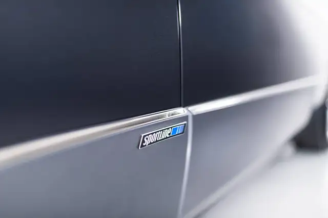 Mercedes-Benz 300 view 12