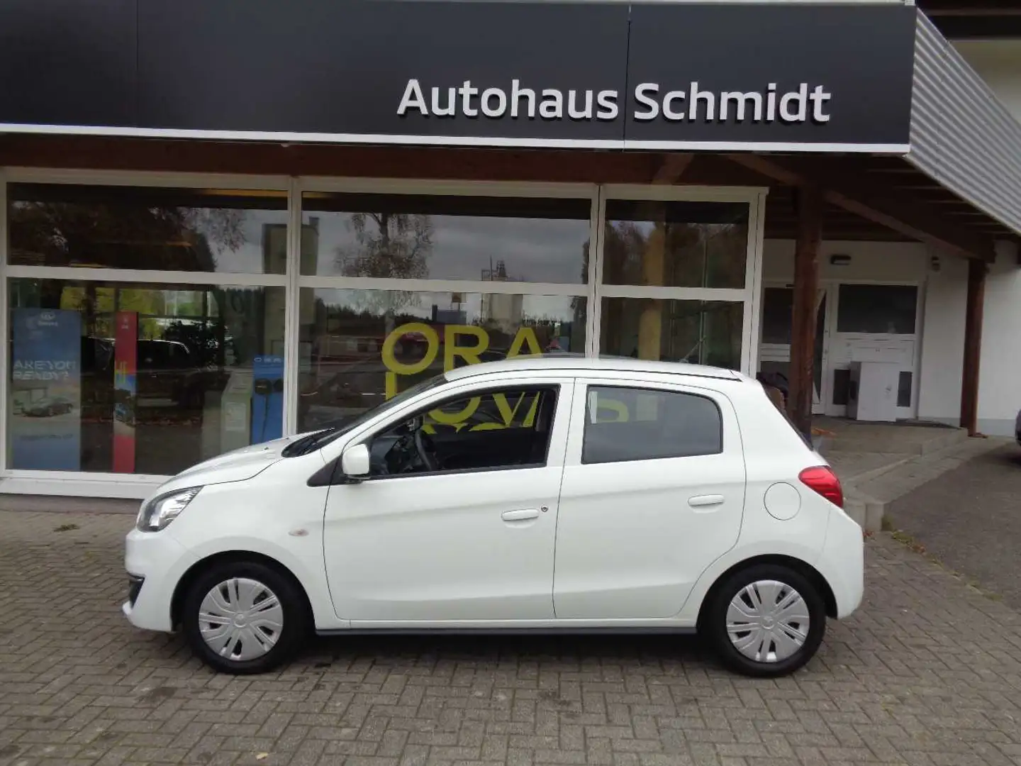 Mitsubishi Space Star Active 1.0 MIVEC 5-Gang Blanc - 1