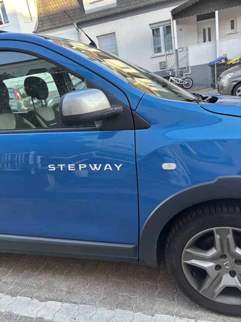 Dacia Lodgy Blue dCi 115 Stepway Blau - 2